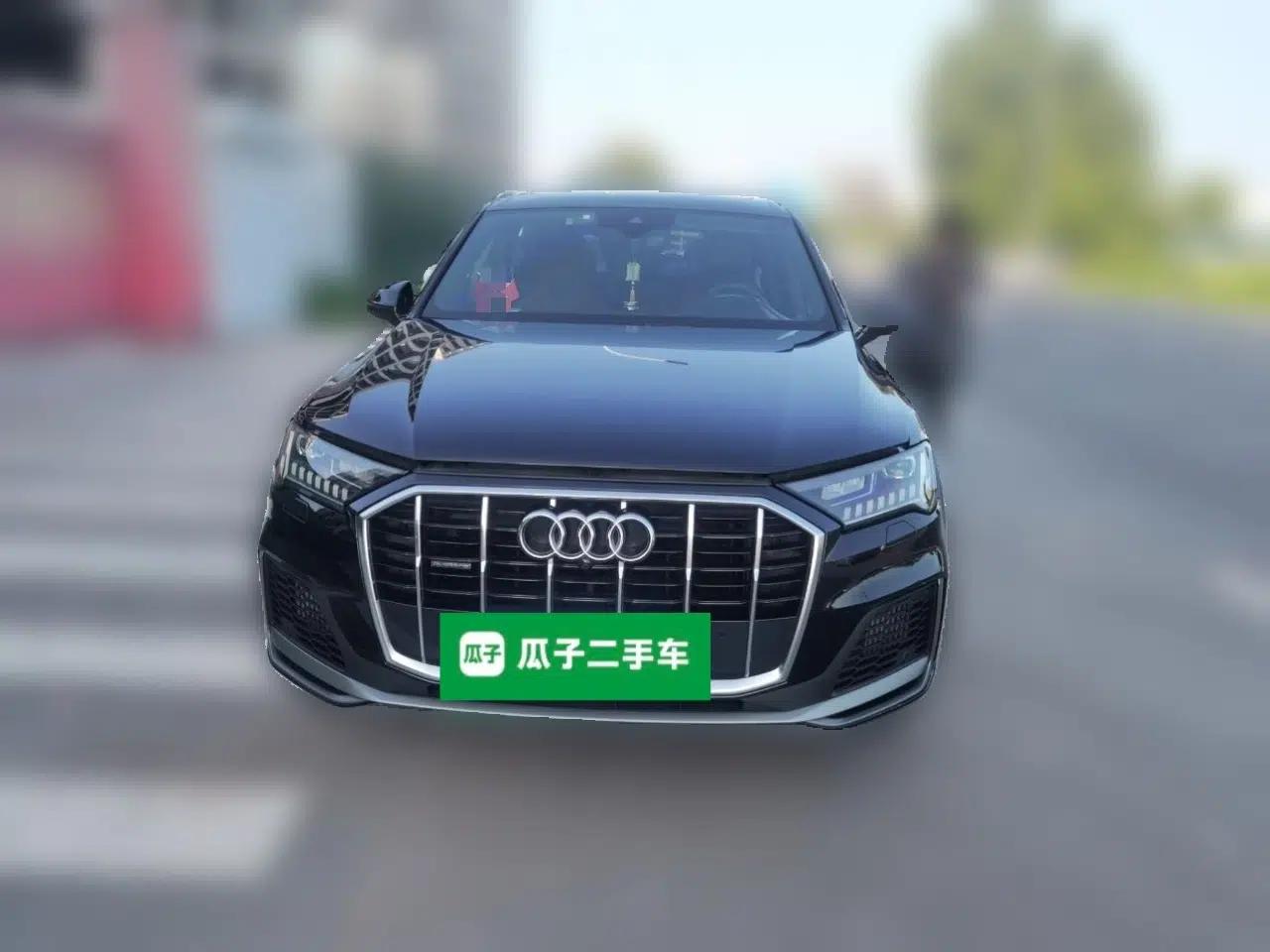 Audi Q7 2020 55 TFSI quattro S line sports model — миниатюра 2