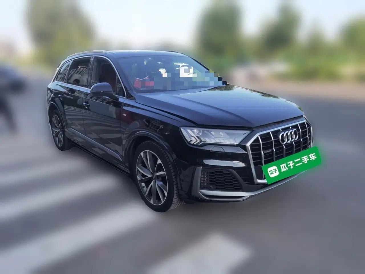 Audi Q7 2020 55 TFSI quattro S line sports model — миниатюра 3