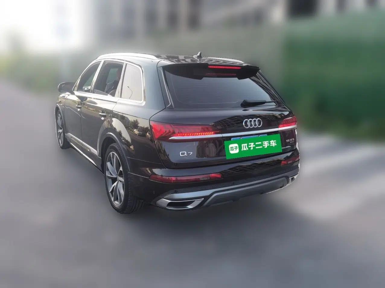 Audi Q7 2020 55 TFSI quattro S line sports model — миниатюра 4