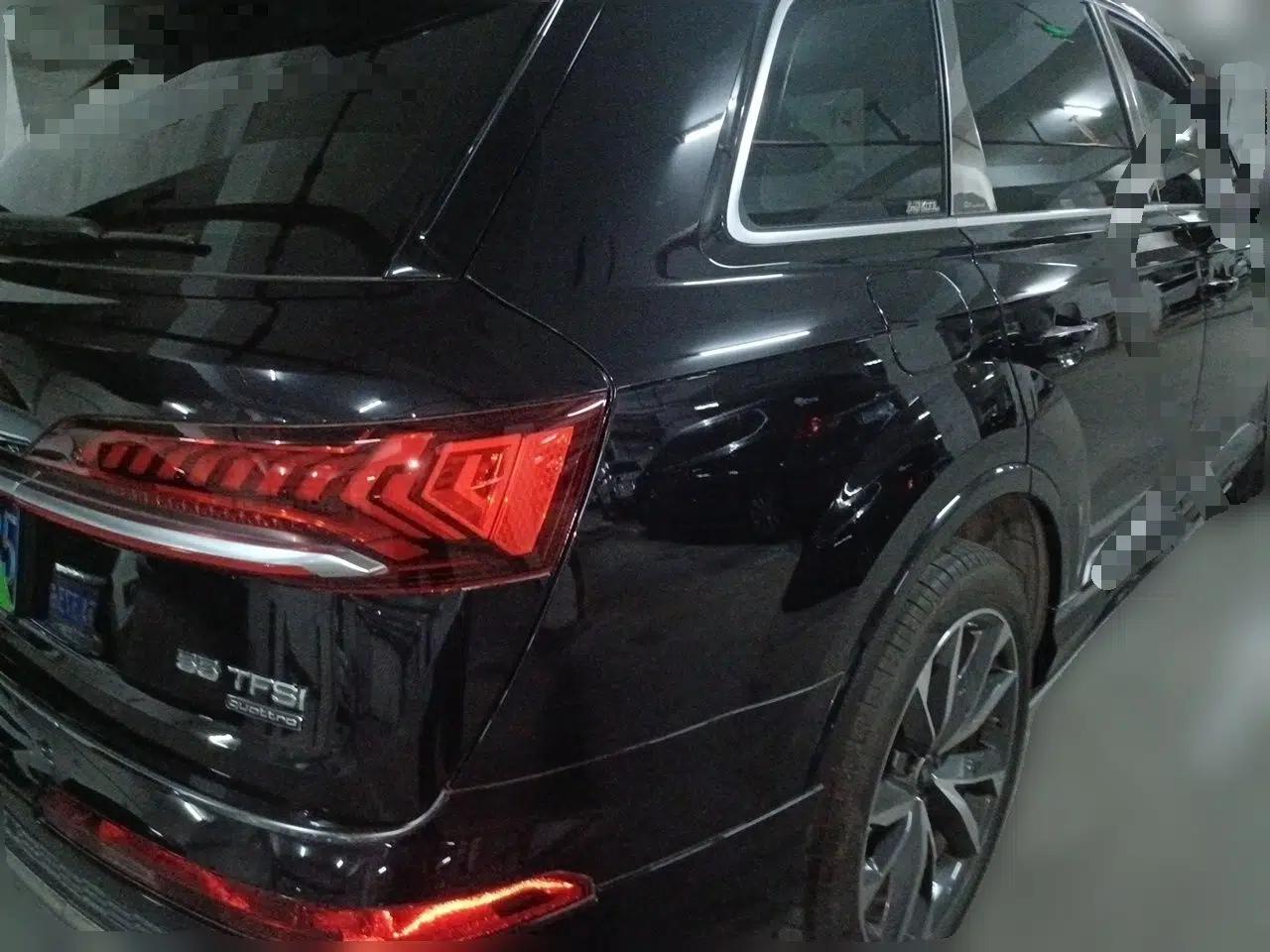 Audi Q7 2021 55 TFSI quattro S line Sport model — миниатюра 6