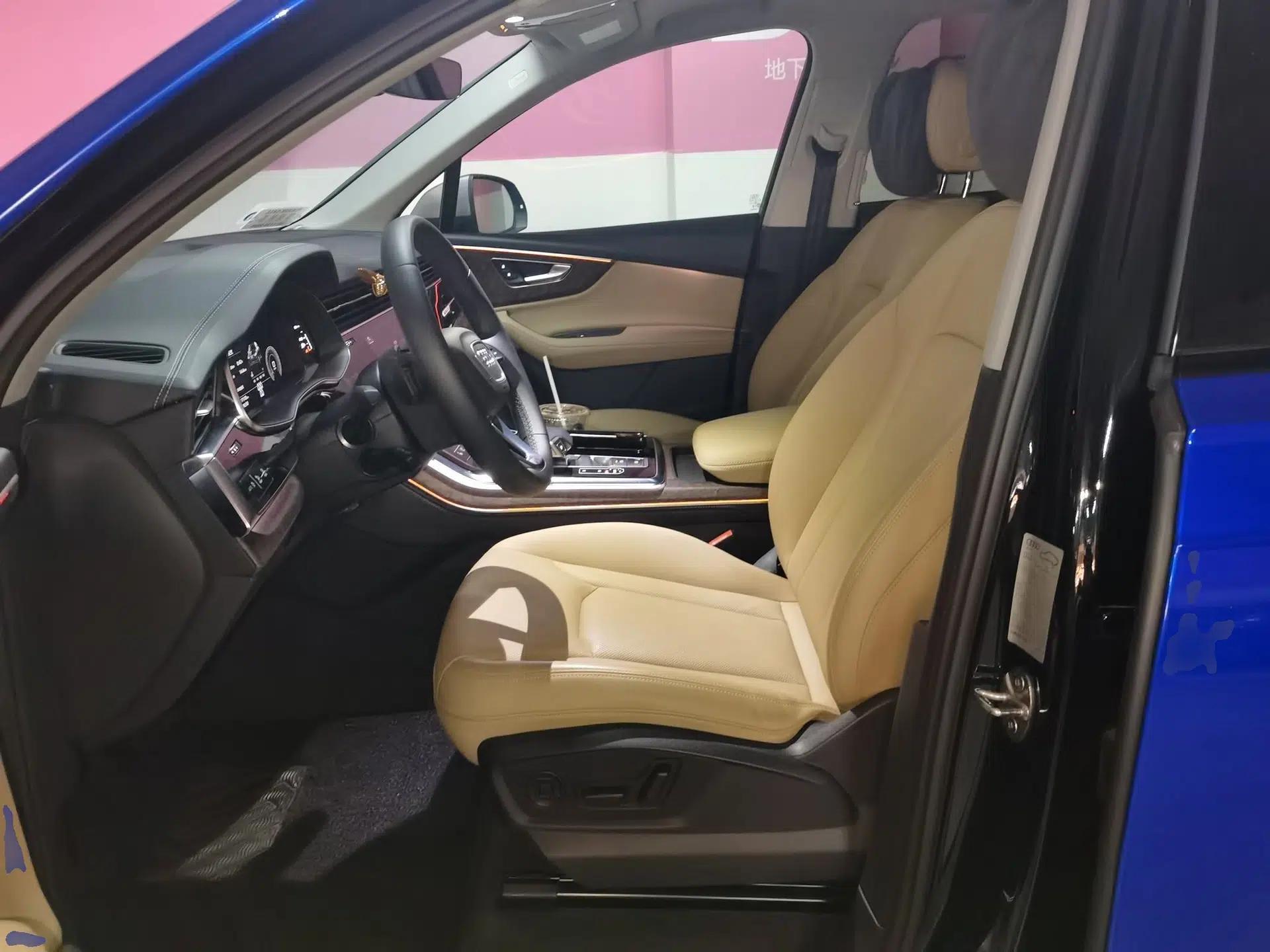 Audi Q7 2023 45 TFSI quattro S line Sport model — миниатюра 15