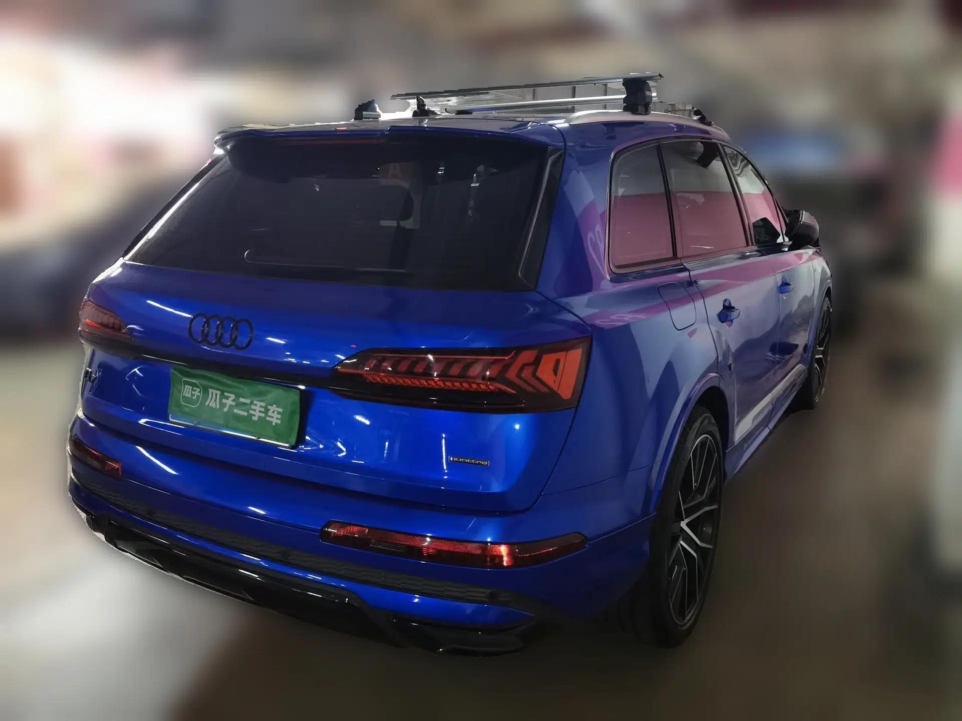 Audi Q7 2023 45 TFSI quattro S line Sport model — миниатюра 6