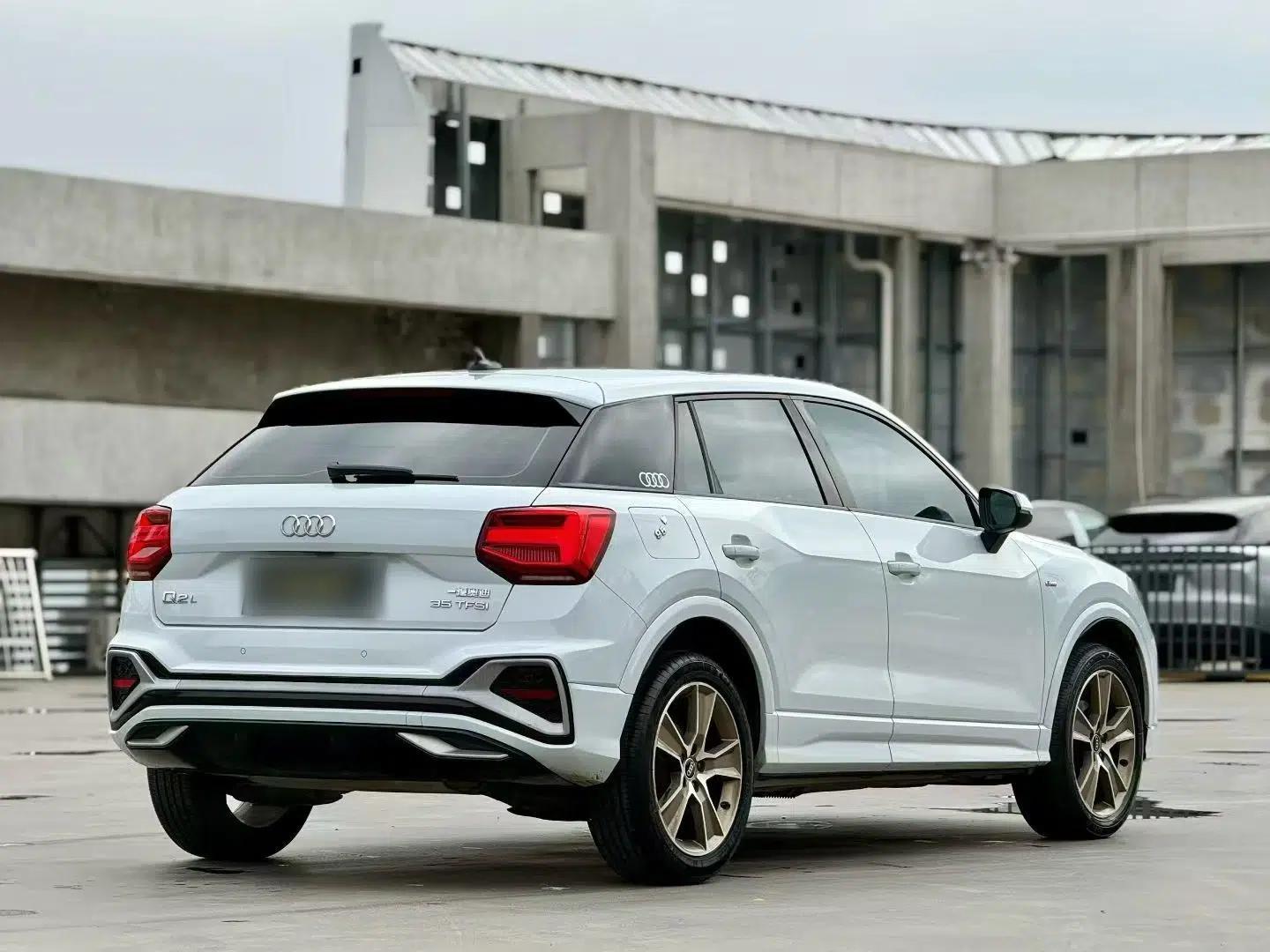 Audi Q2L 2022 35 TFSI Fashion Dynamic Model — миниатюра 6