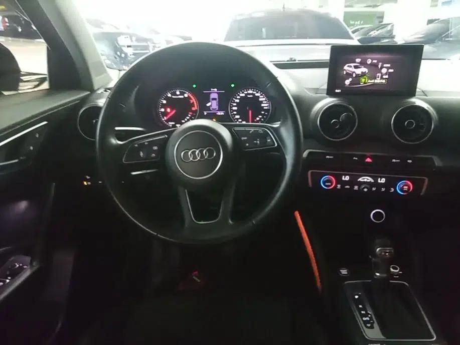 Audi Q2L 2021 35 TFSI Fashion Dynamic Model — миниатюра 13