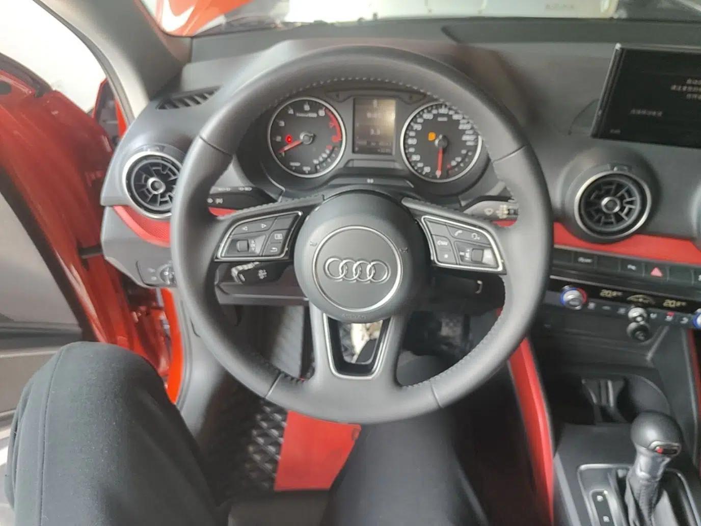 Audi Q2L 2018 35 TFSI Fashion Dynamic Version China VI Emission Standard — миниатюра 13