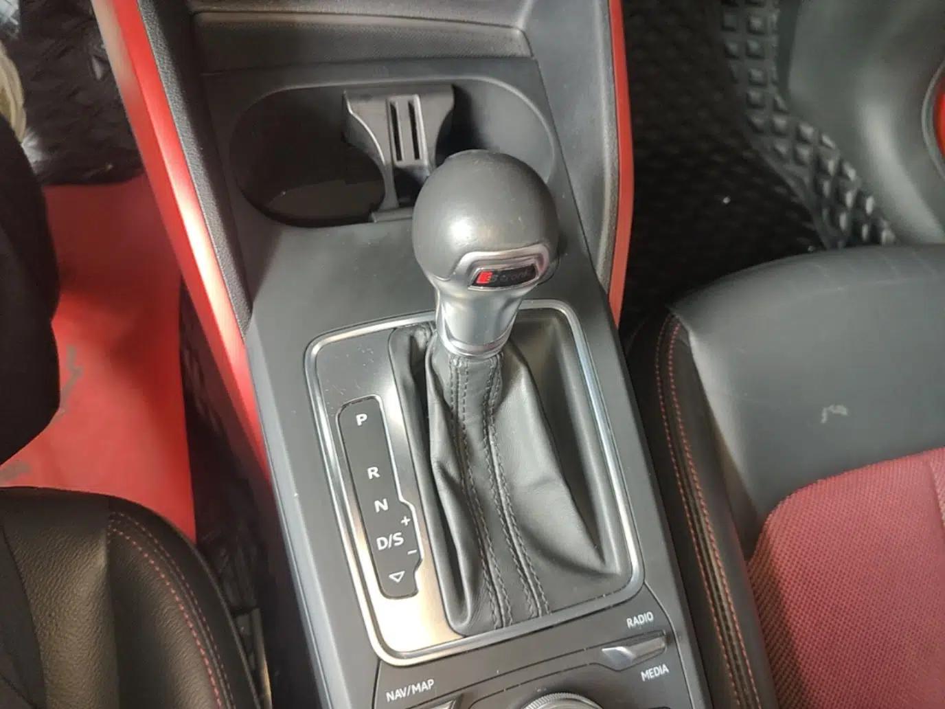 Audi Q2L 2018 35 TFSI Fashion Dynamic Version China VI Emission Standard — миниатюра 16