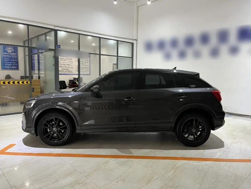 Audi Q2L 2022 35 TFSI Progressive Dynamic Edition — миниатюра 4