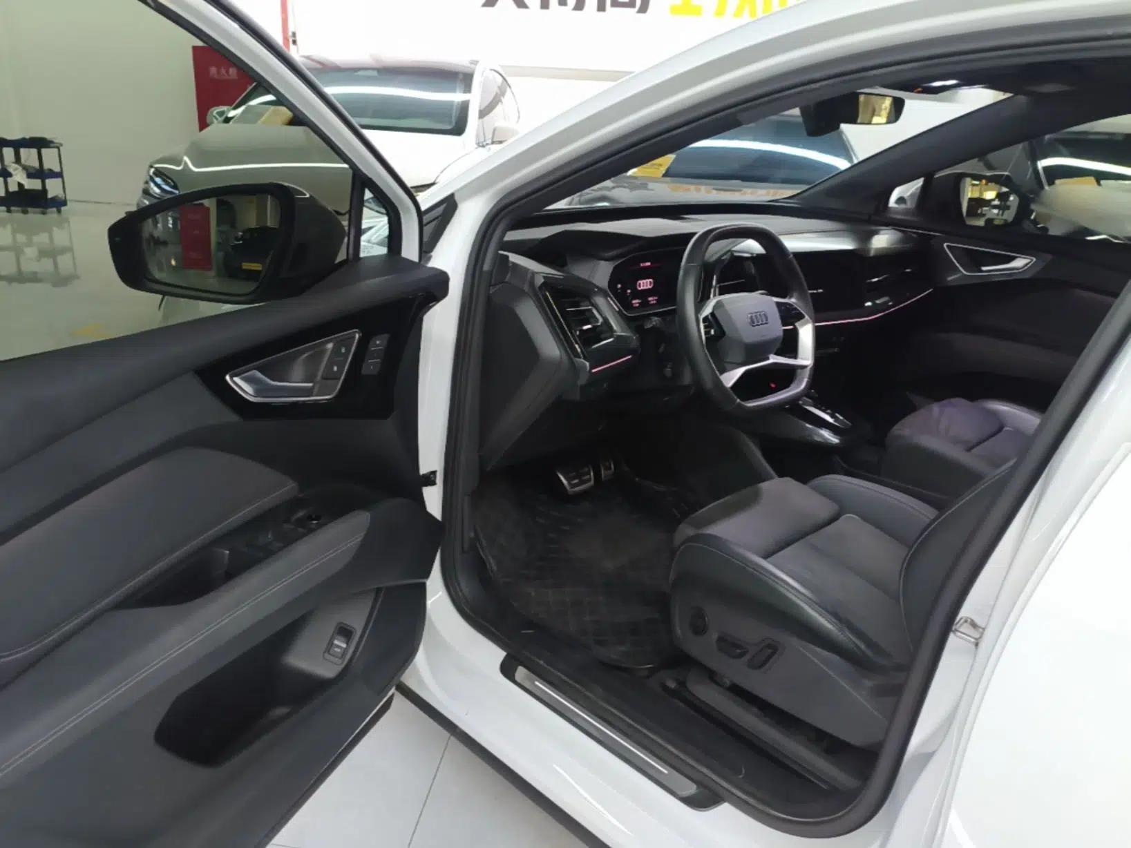 Audi Q4 e-tron 2023 40 e-tron Boundary Edition — миниатюра 18