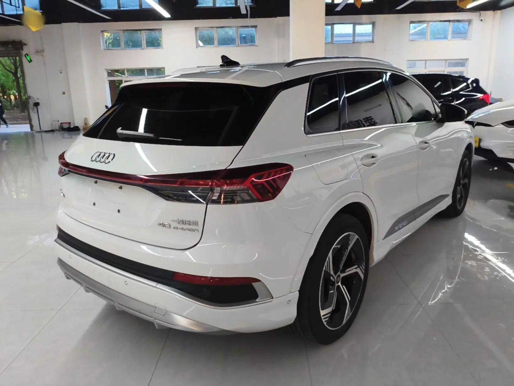 Audi Q4 e-tron 2023 40 e-tron Boundary Edition — миниатюра 6
