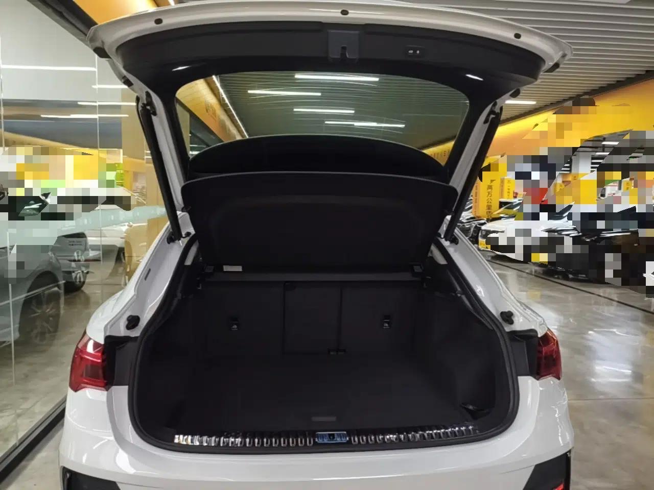 Audi Q3 Sportback 2022 40 TFSI Fashion Model — миниатюра 27