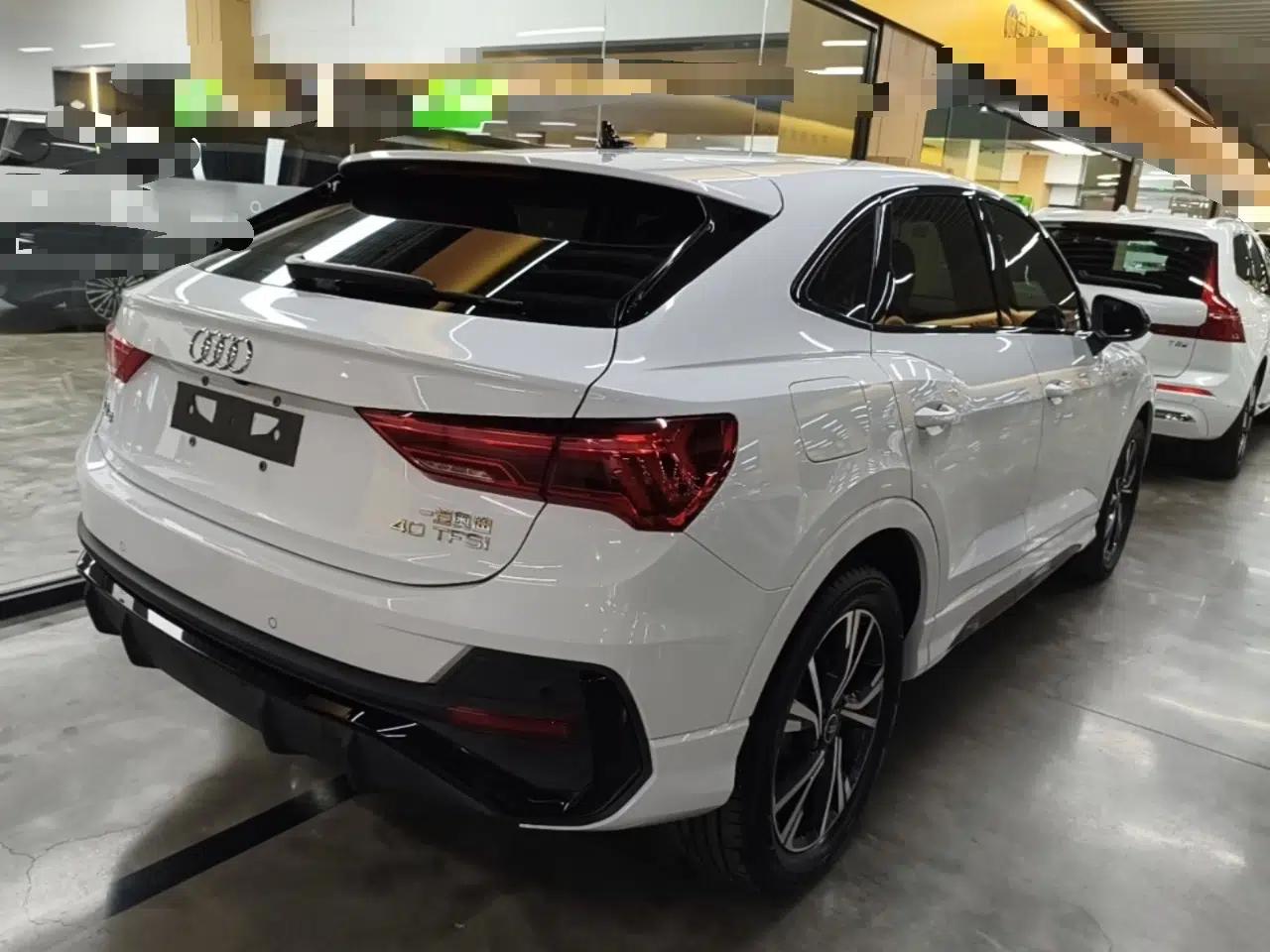 Audi Q3 Sportback 2022 40 TFSI Fashion Model — миниатюра 6