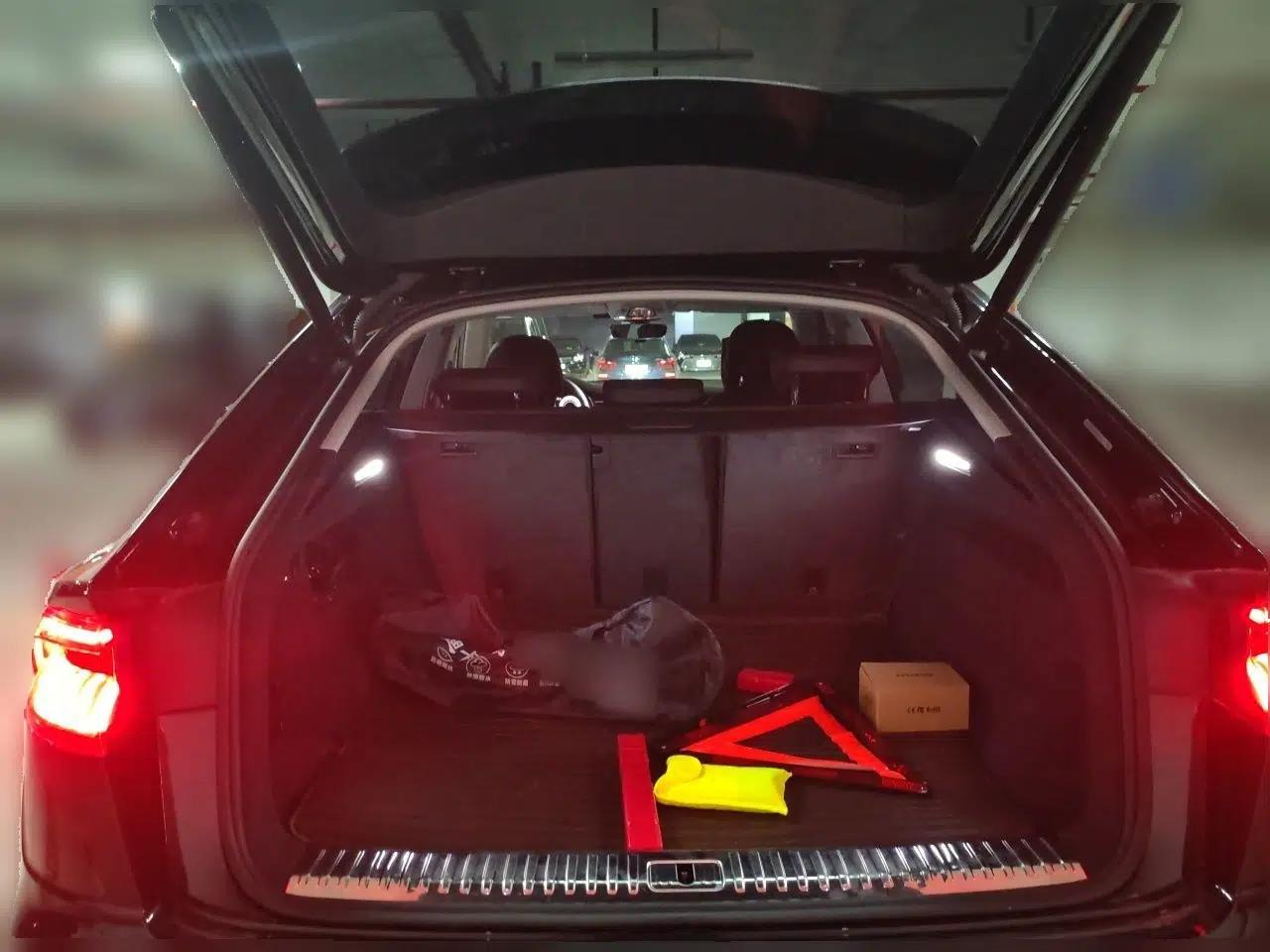 Audi Q8 2023 55 TFSI Luxury Dynamic Edition — миниатюра 19