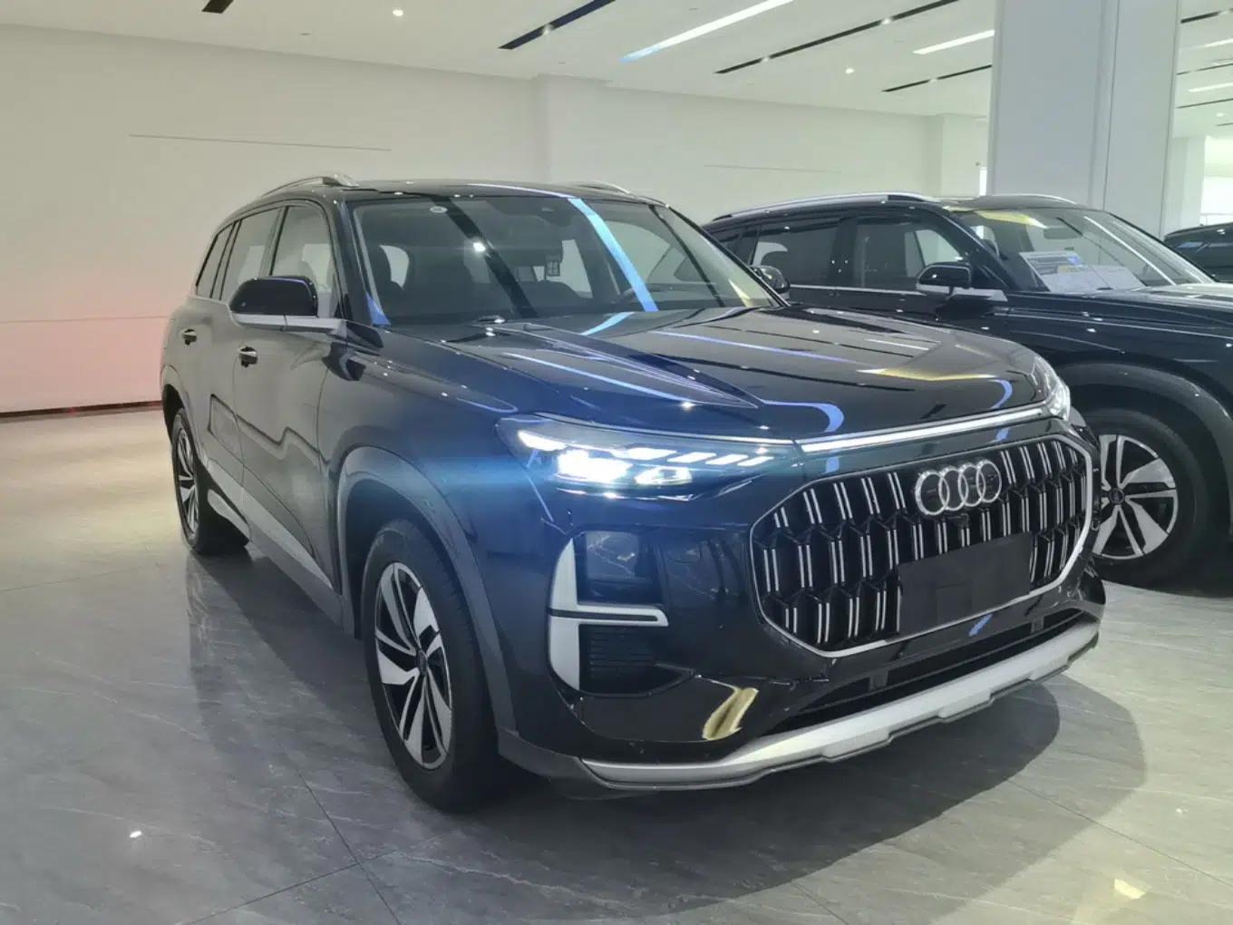 Audi Q6 2024 40 TFSI quattro Guanyun Edition Yulin Package 7 Seats — миниатюра 3
