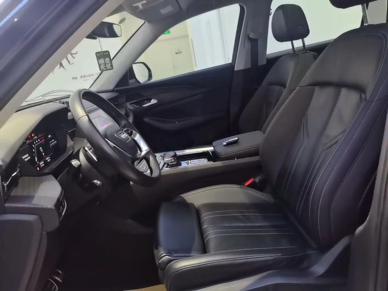 Audi Q6 2024 40 TFSI quattro Guanyun Edition Yulin Package 7 Seats — миниатюра 22