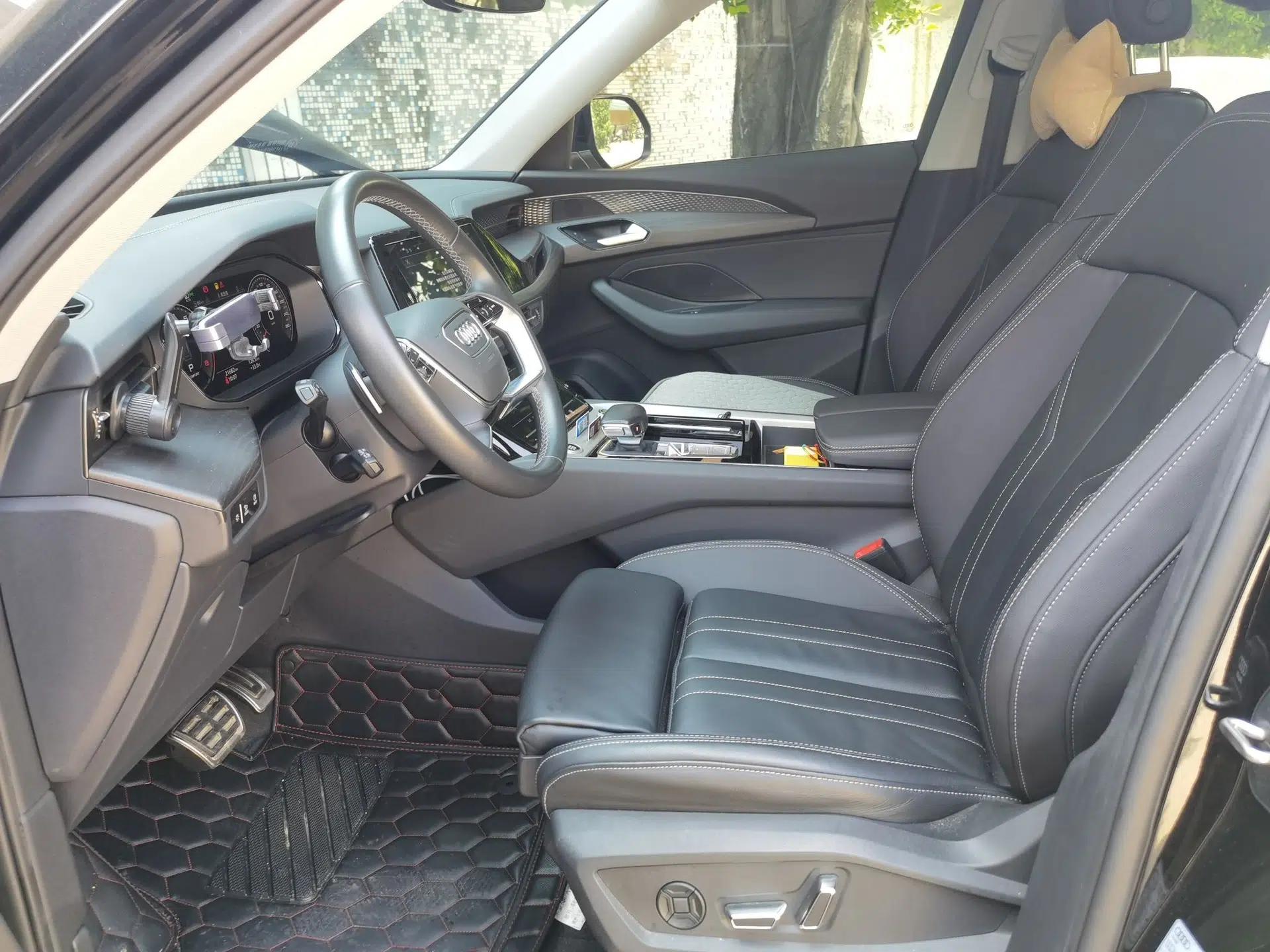Audi Q6 2023 40 TFSI quattro Guanyun Edition Light Yulin Package — миниатюра 15