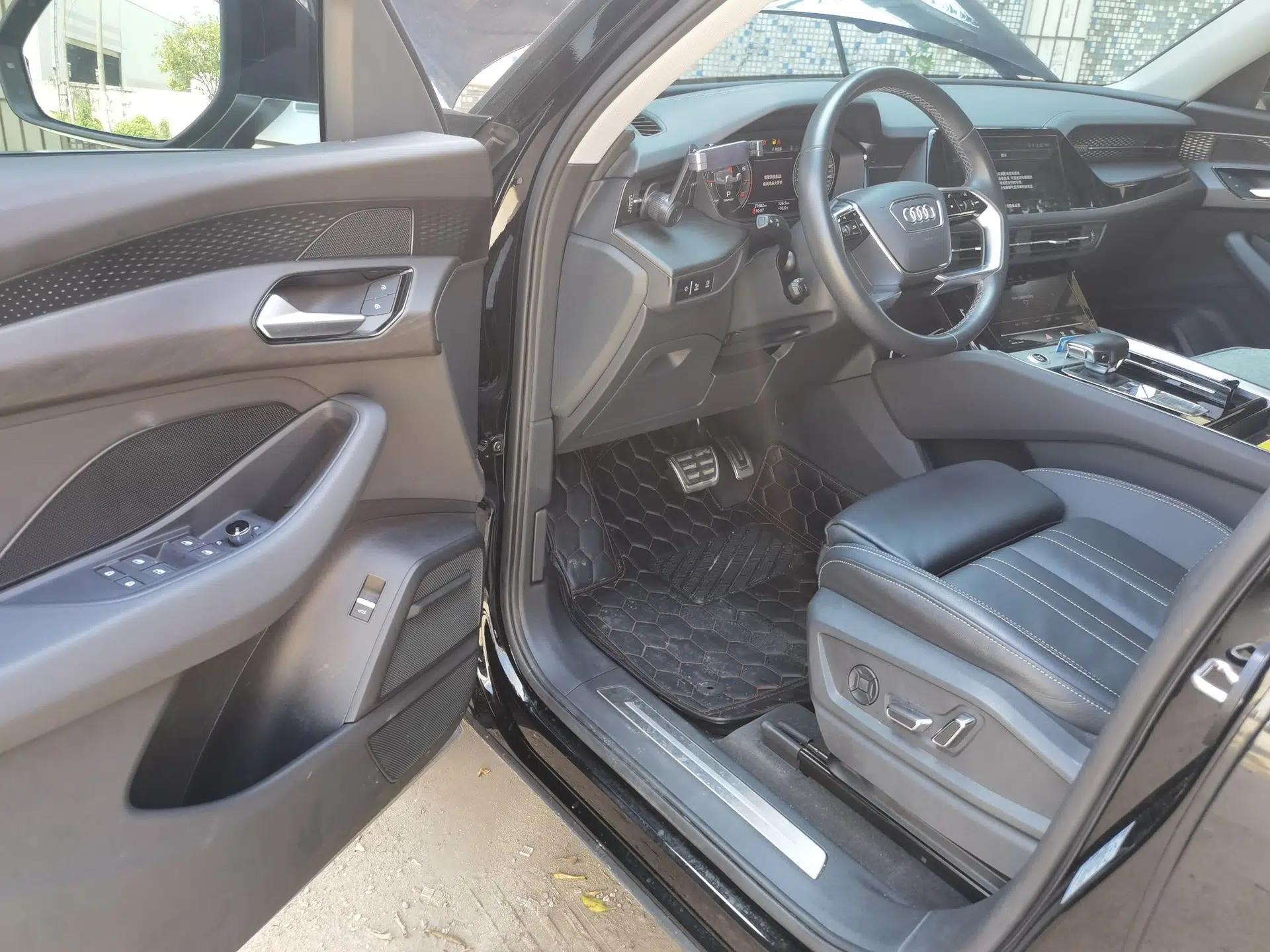 Audi Q6 2023 40 TFSI quattro Guanyun Edition Light Yulin Package — миниатюра 16