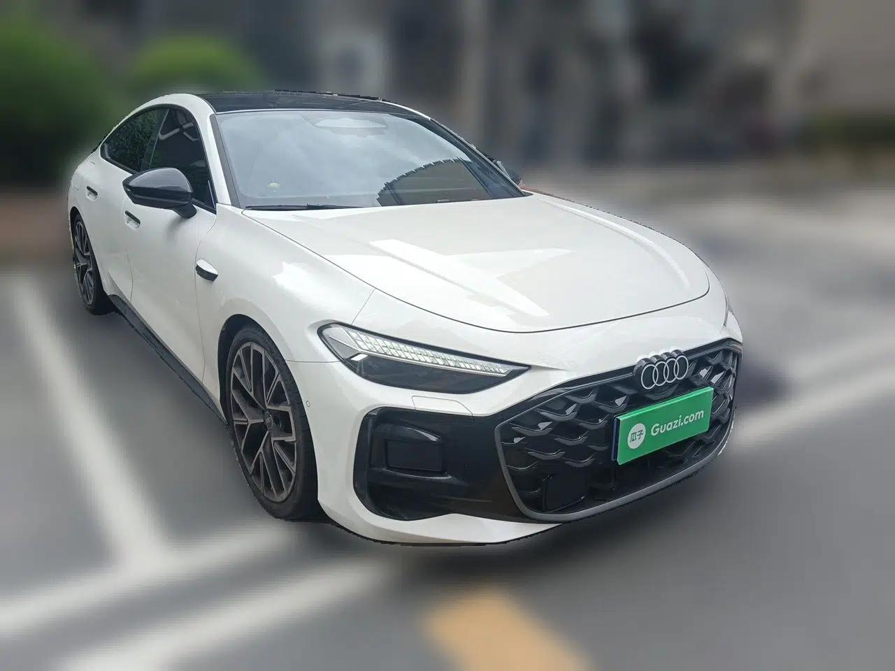 Audi A5L Sportback 2026 TFSI 150kW Smart Leading quattro Edition — миниатюра 3