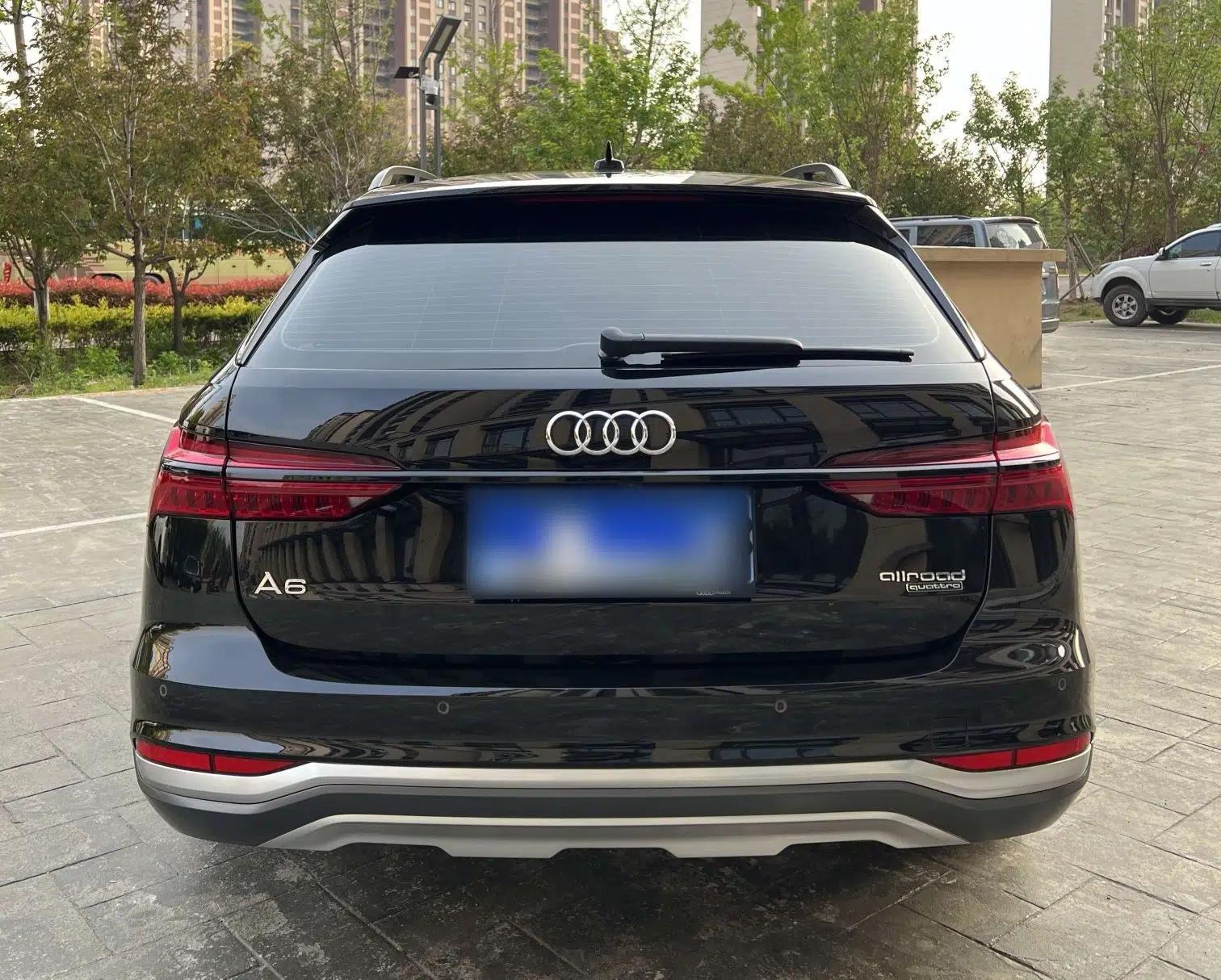 Audi A6 2022 allroad quattro Explorer 55 TFSI Prestige Off-Road Model — миниатюра 15