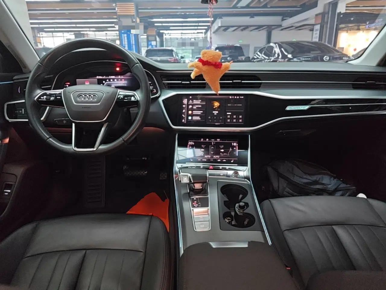 Audi A6 2022 allroad quattro Explorer 55 TFSI Prestige Off-Road Model — миниатюра 22