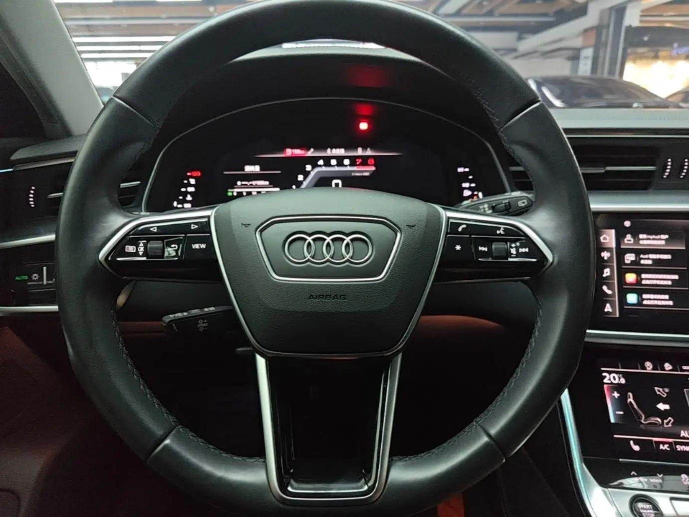 Audi A6 2022 allroad quattro Explorer 55 TFSI Prestige Off-Road Model — миниатюра 23