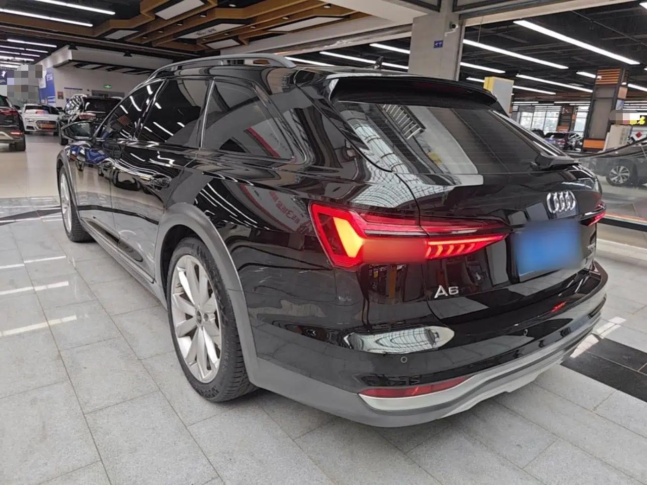 Audi A6 2022 allroad quattro Explorer 55 TFSI Prestige Off-Road Model — миниатюра 4
