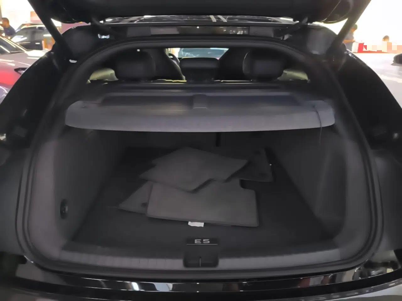 Audi E5 Sportback 2026 Designated Performance Quattro Model — миниатюра 22