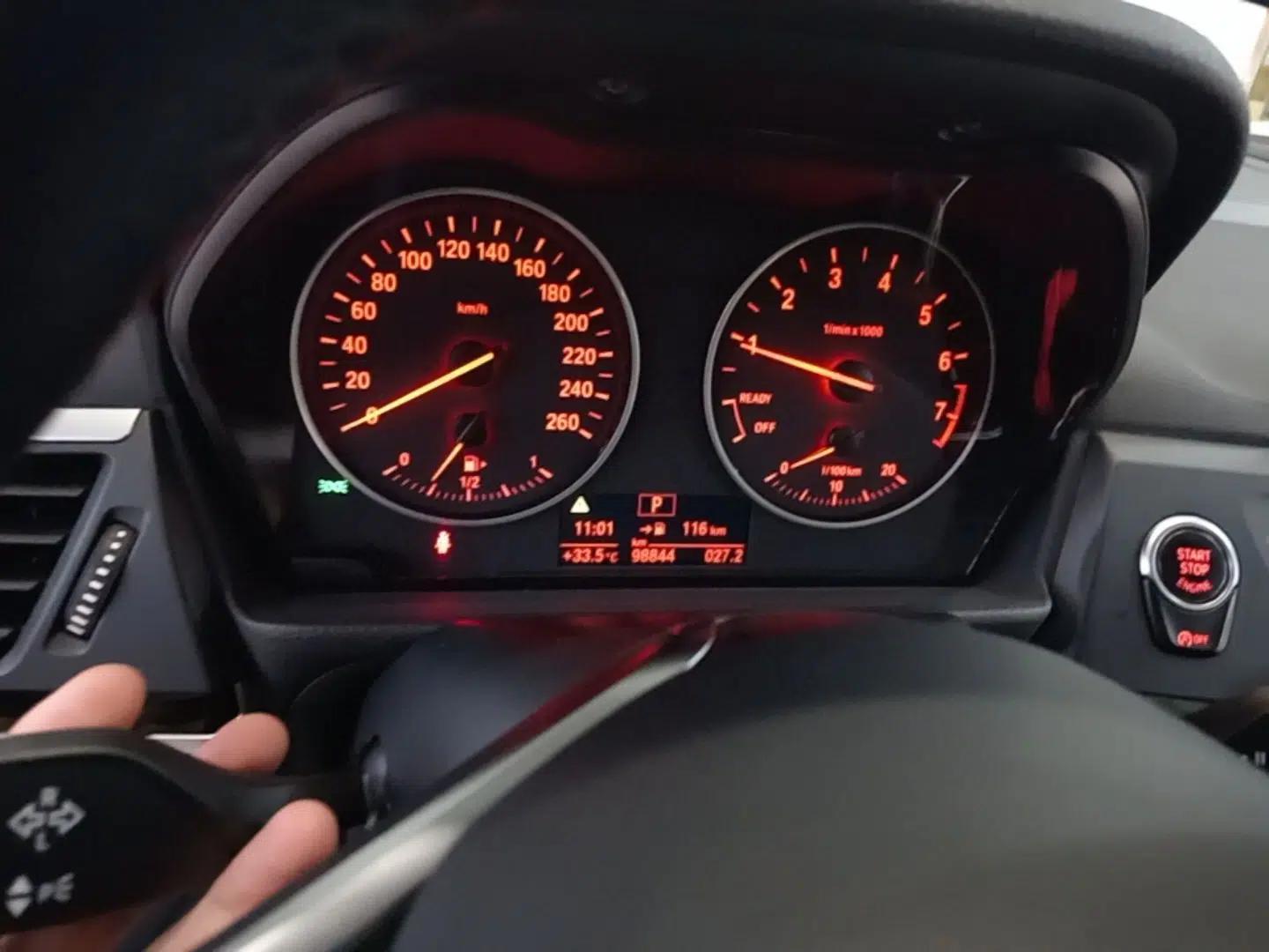 BMW 1 Series 2017 118i Sport Edition — миниатюра 14