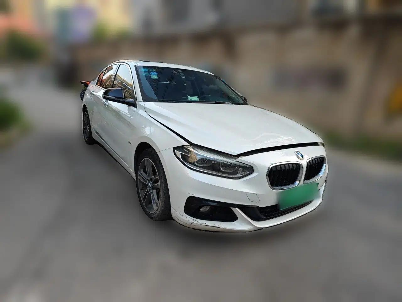 BMW 1 Series 2017 118i Sport Edition — миниатюра 3