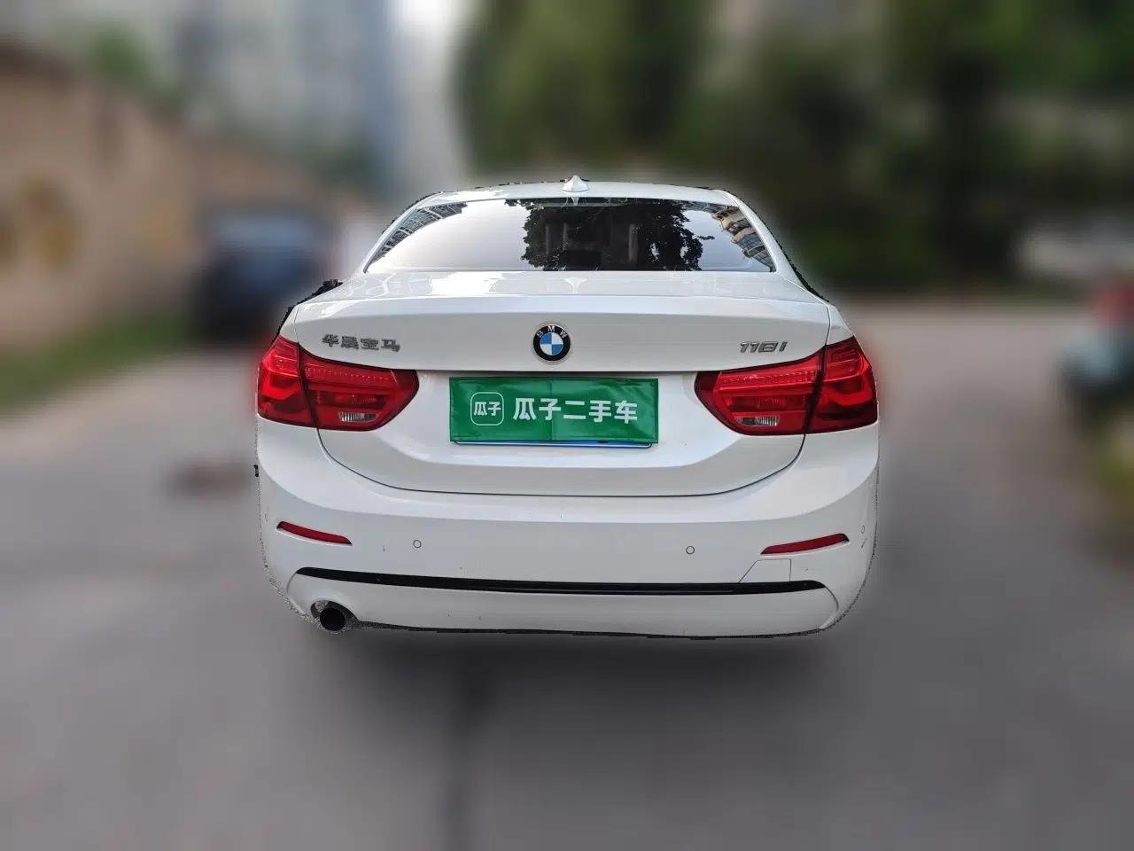 BMW 1 Series 2017 118i Sport Edition — миниатюра 5
