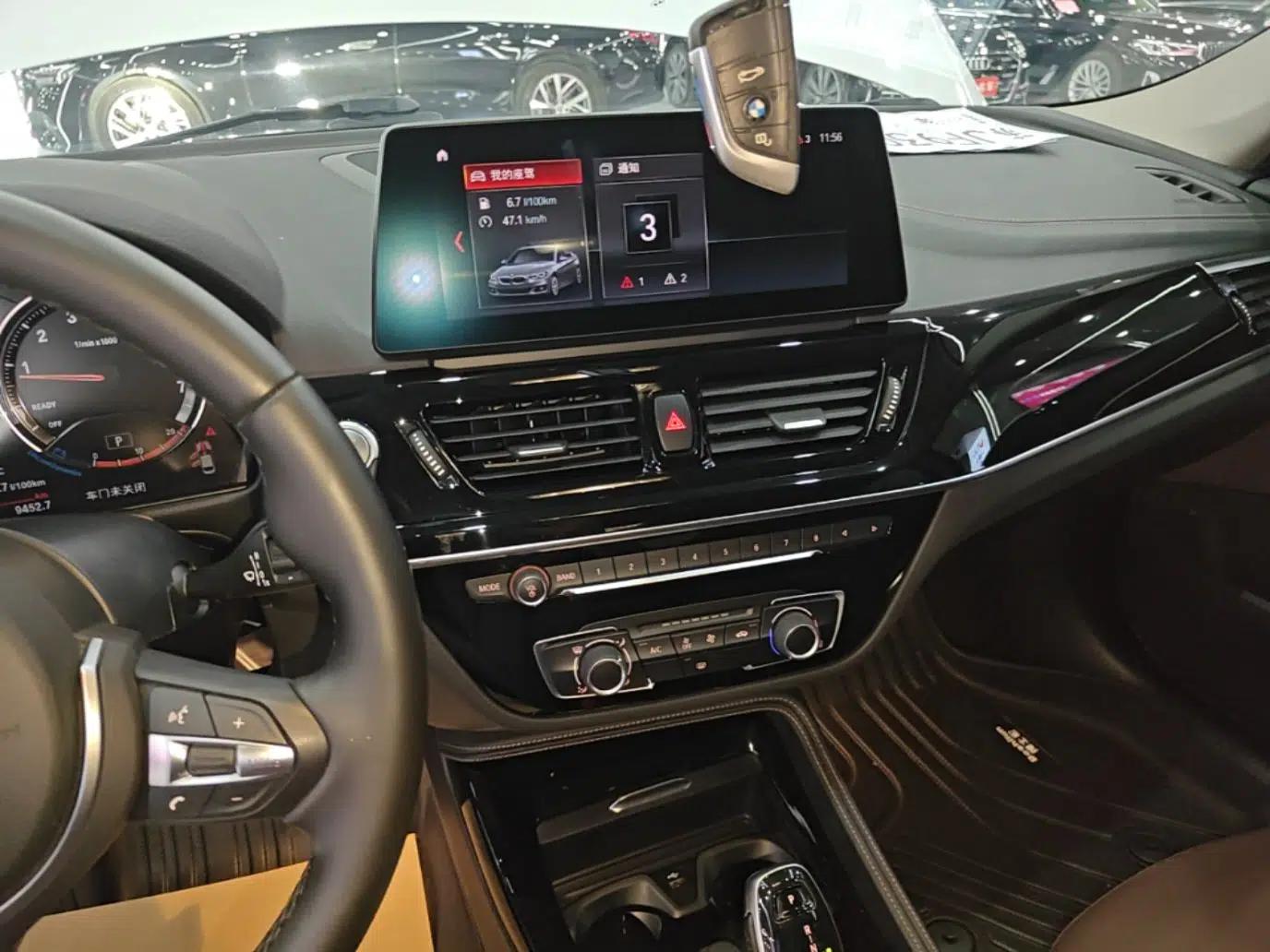 BMW 1 Series 2021 Restyled 125i M Sport Night Edition — миниатюра 15