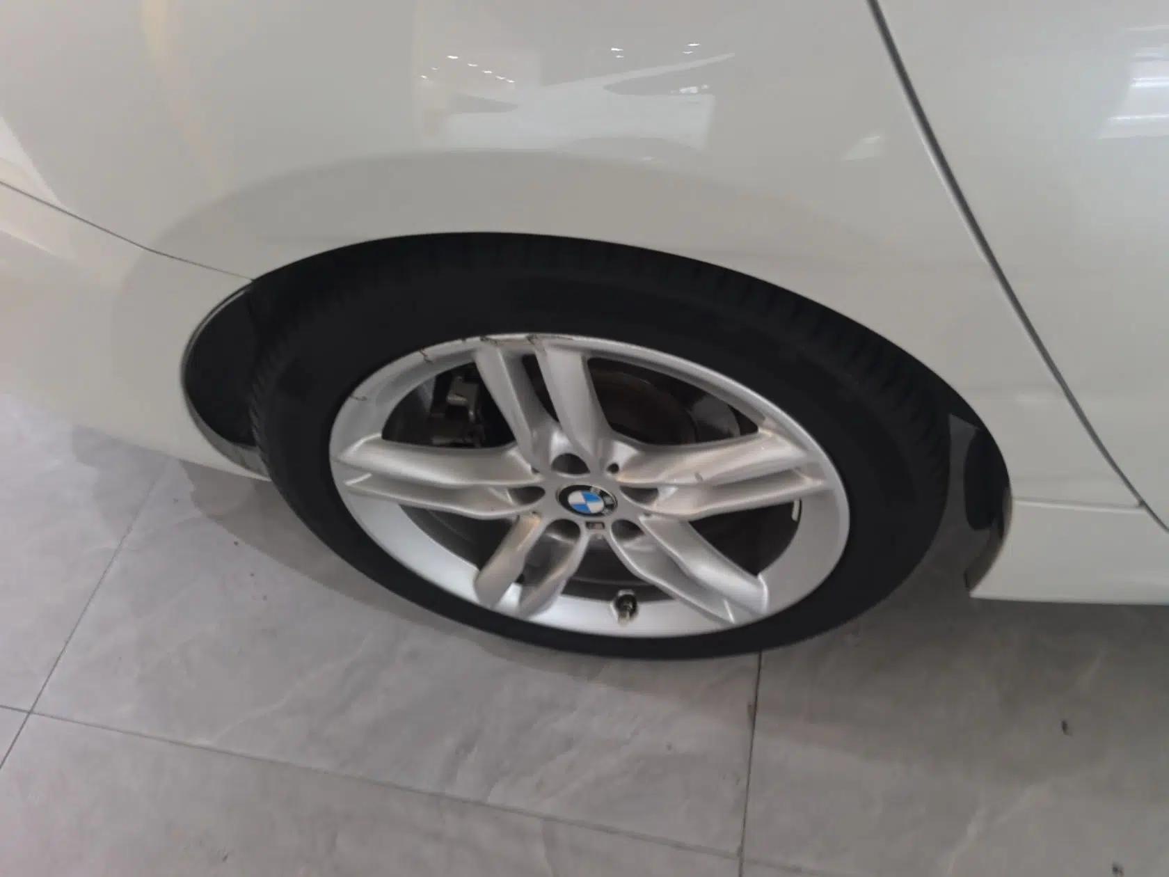 BMW 1 Series 2020 120i M Sport Package — миниатюра 11