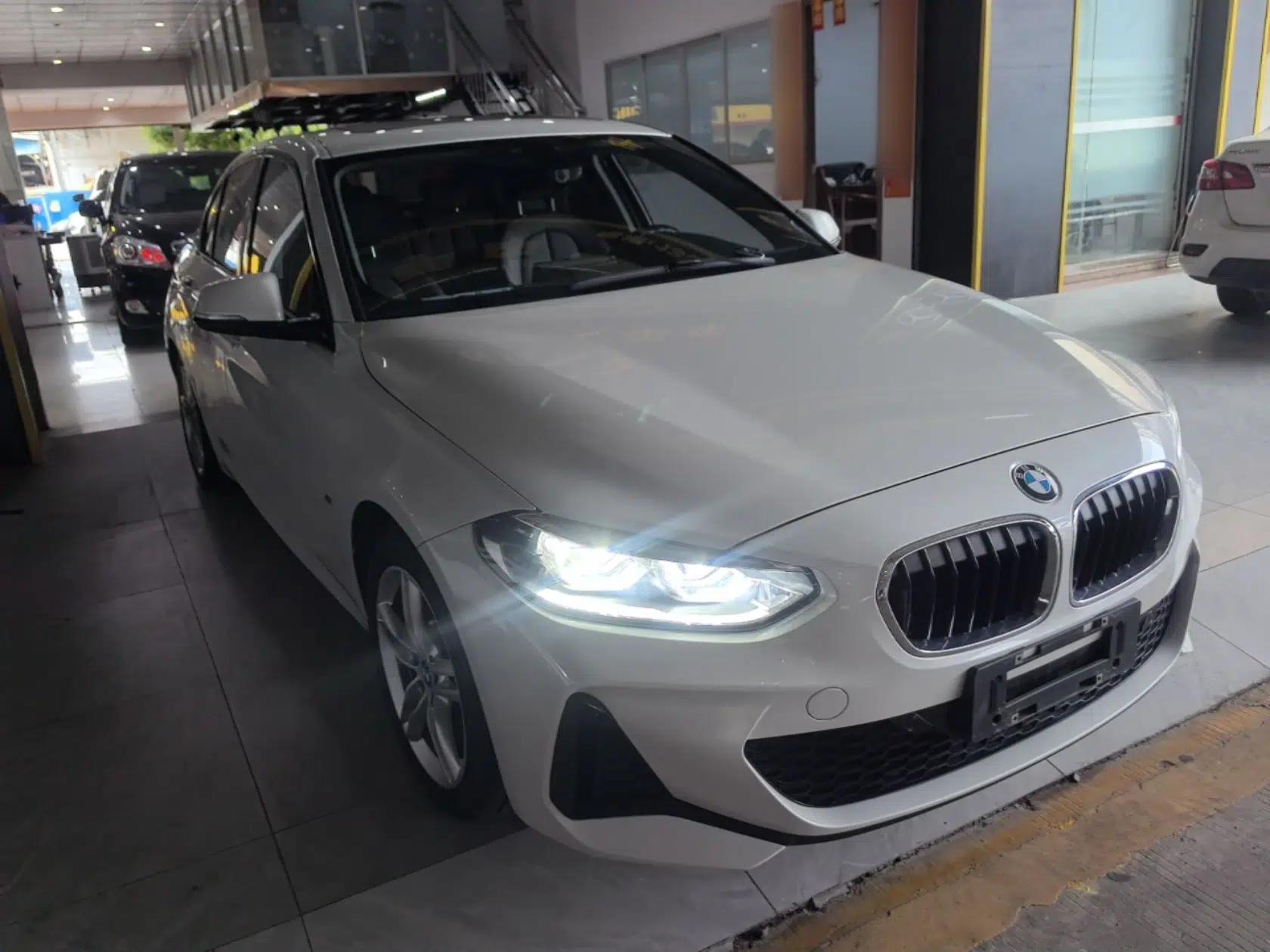 BMW 1 Series 2020 120i M Sport Package — миниатюра 12