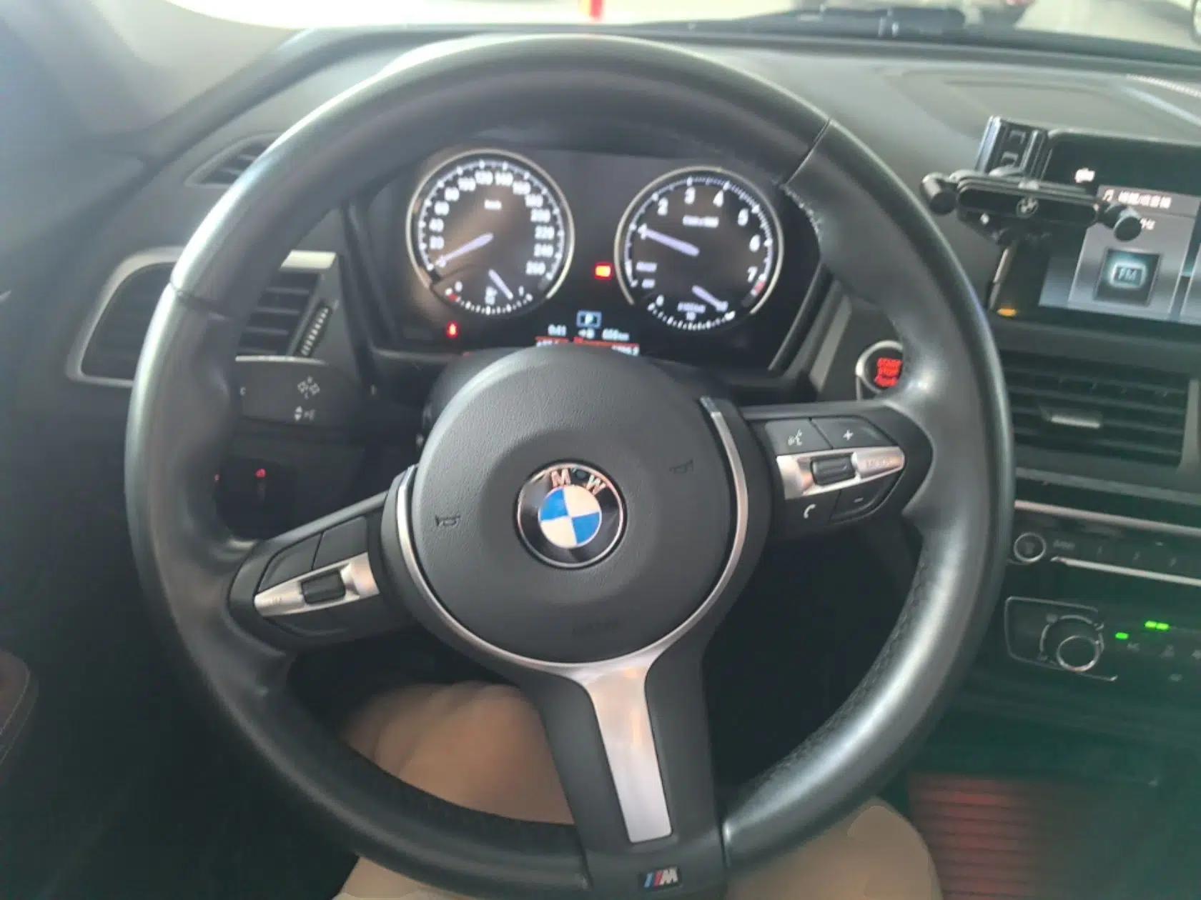 BMW 1 Series 2020 120i M Sport Package — миниатюра 18
