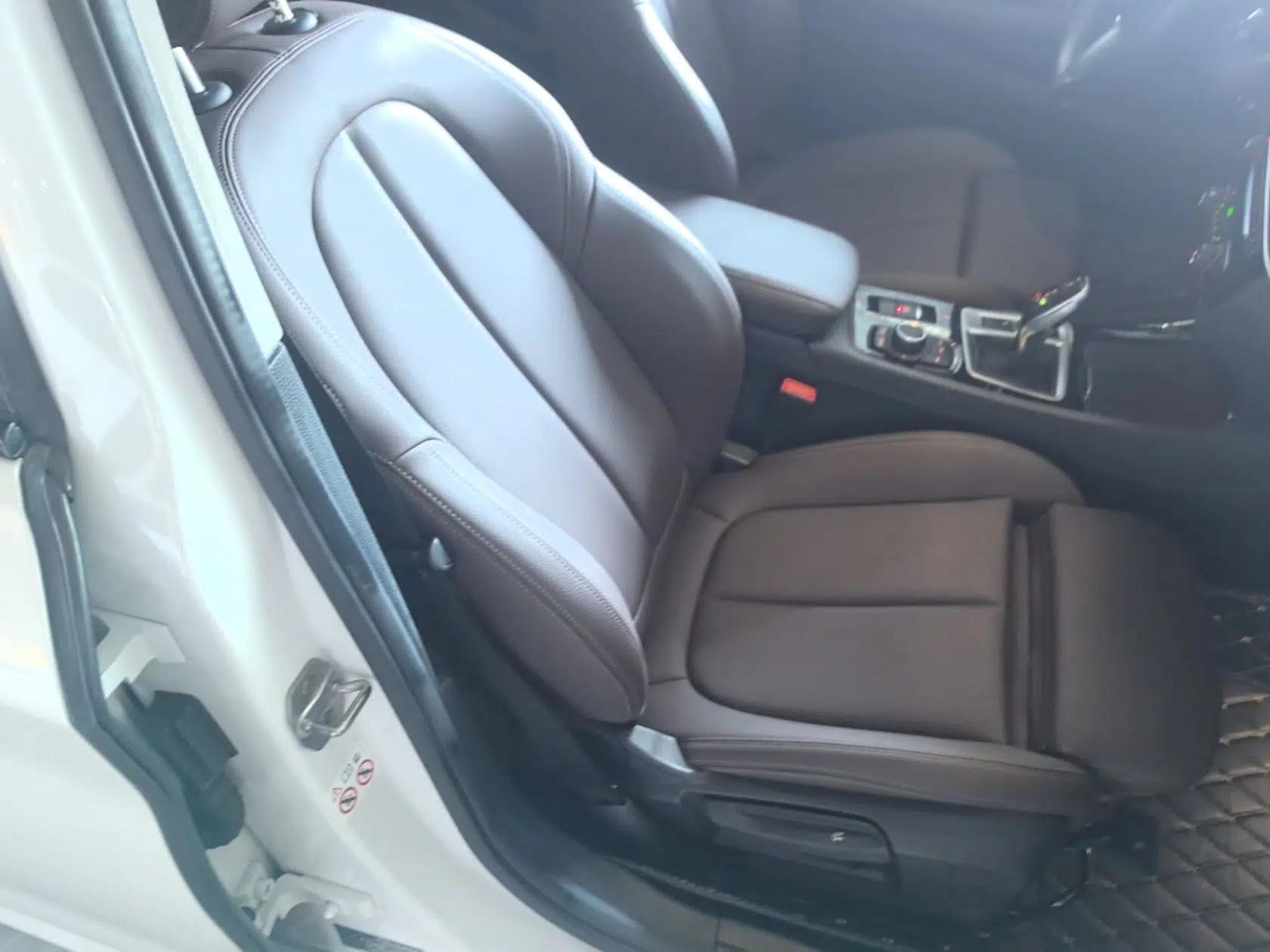 BMW 1 Series 2020 120i M Sport Package — миниатюра 24
