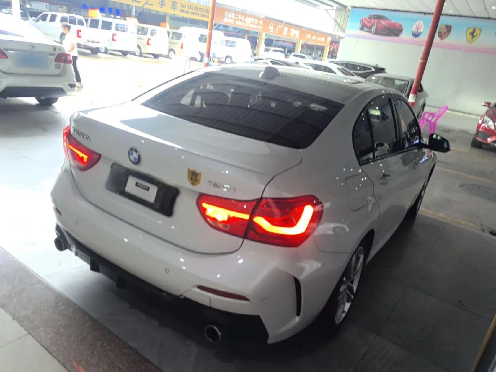 BMW 1 Series 2020 120i M Sport Package — миниатюра 6
