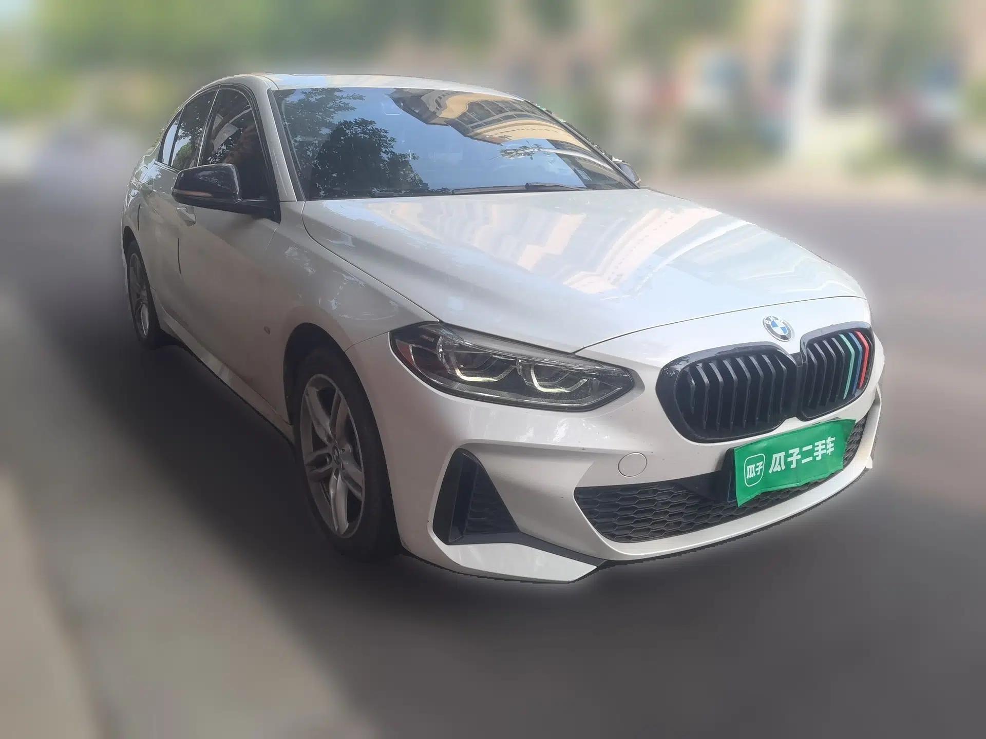 BMW 1 Series 2021 Revised 120i M Sport Night Edition — миниатюра 3
