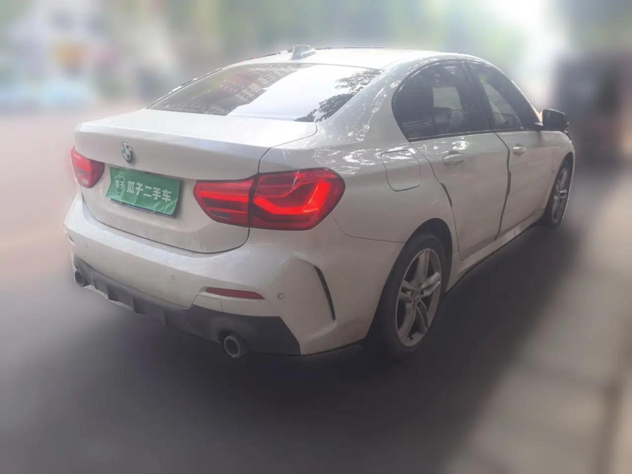 BMW 1 Series 2021 Revised 120i M Sport Night Edition — миниатюра 6