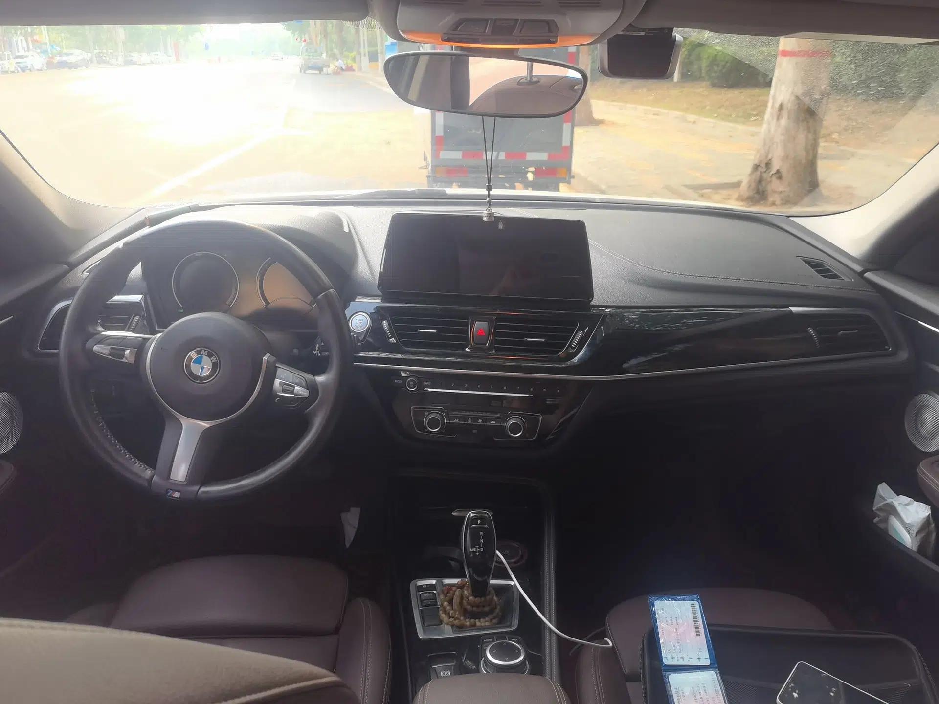 BMW 1 Series 2021 Revised 120i M Sport Night Edition — миниатюра 9