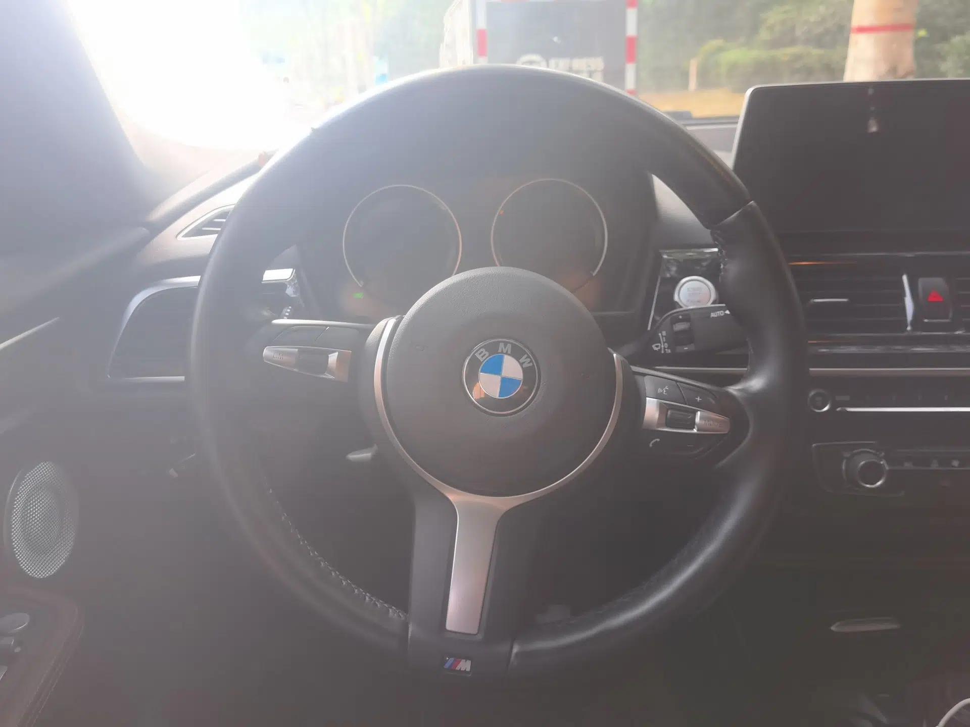 BMW 1 Series 2021 Revised 120i M Sport Night Edition — миниатюра 10