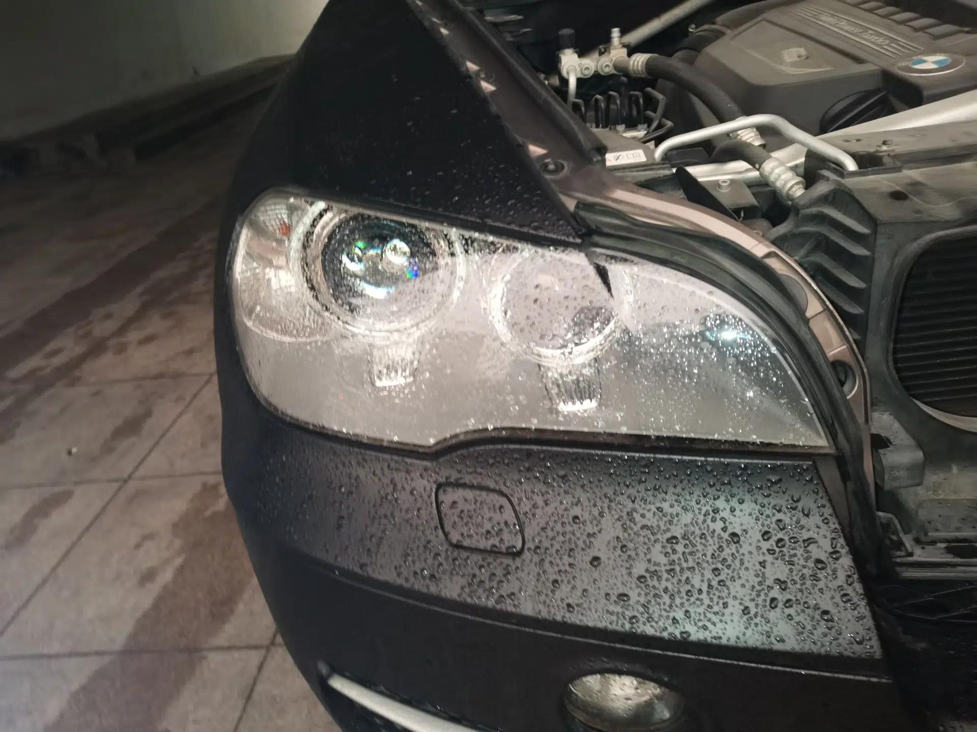 BMW X5 2011 xDrive35i Leading Model — миниатюра 7