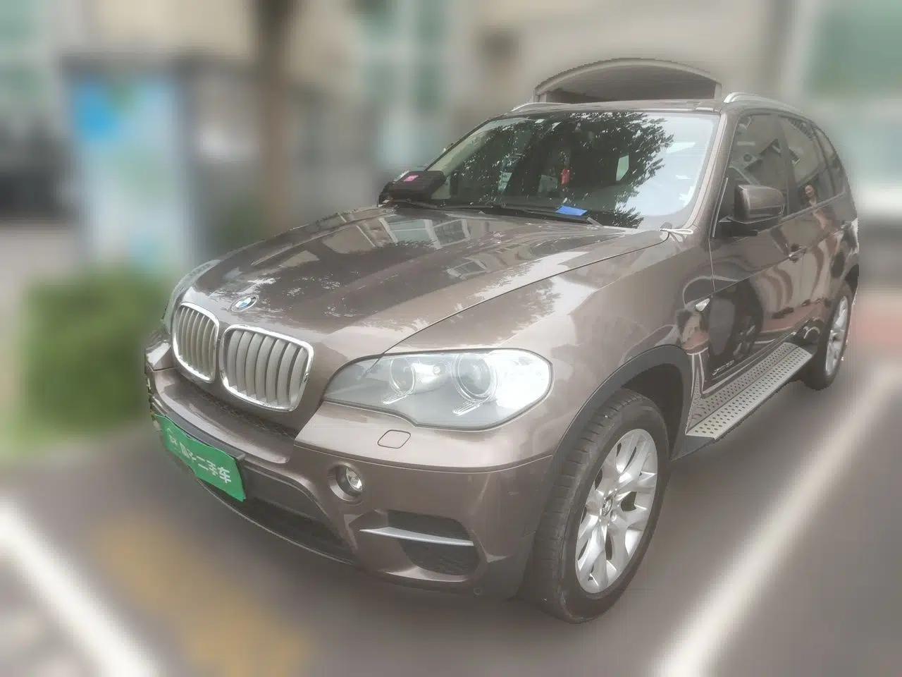BMW X5 2013 xDrive35i Luxury Model — миниатюра 1
