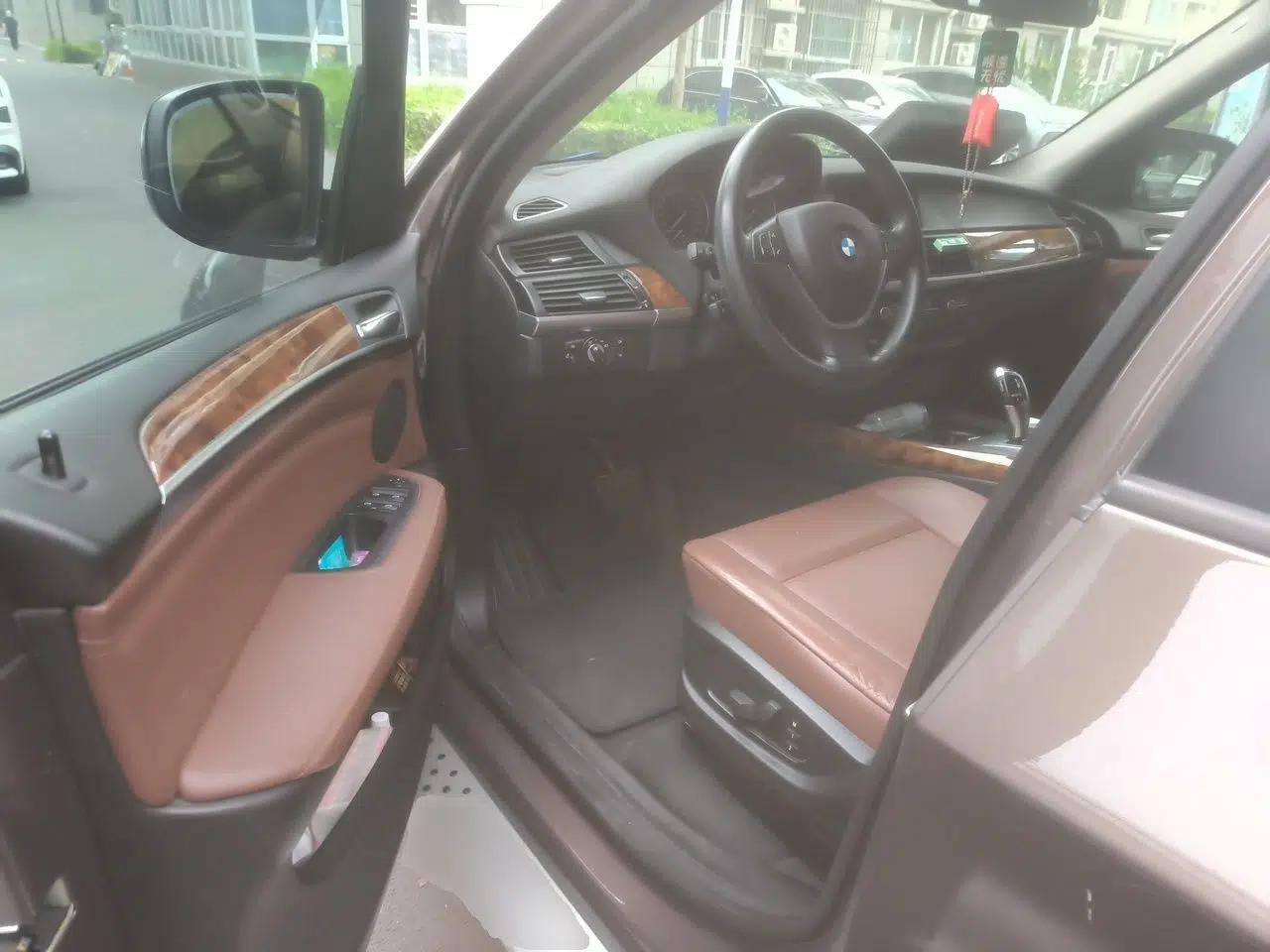 BMW X5 2013 xDrive35i Luxury Model — миниатюра 16