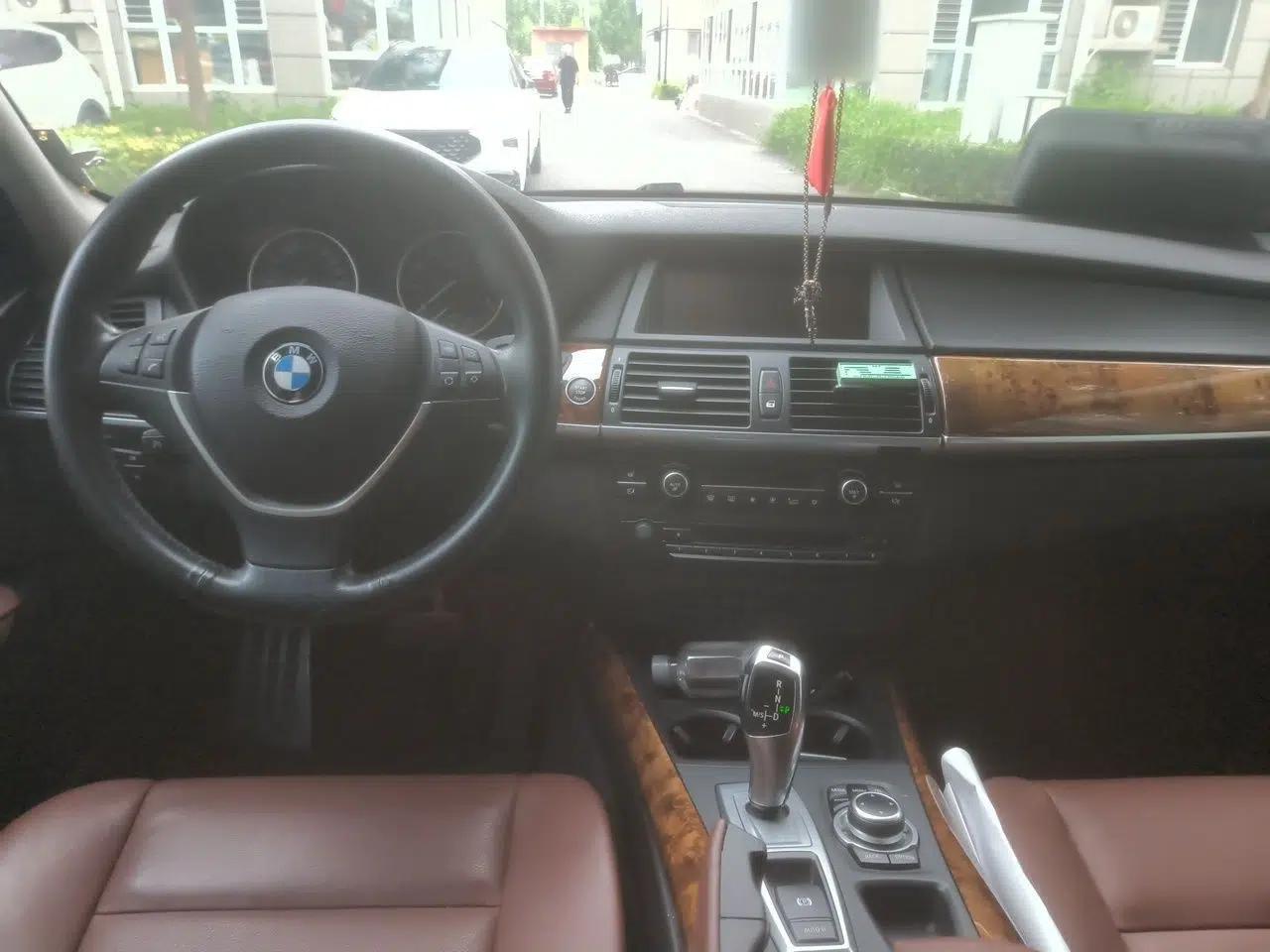 BMW X5 2013 xDrive35i Luxury Model — миниатюра 9