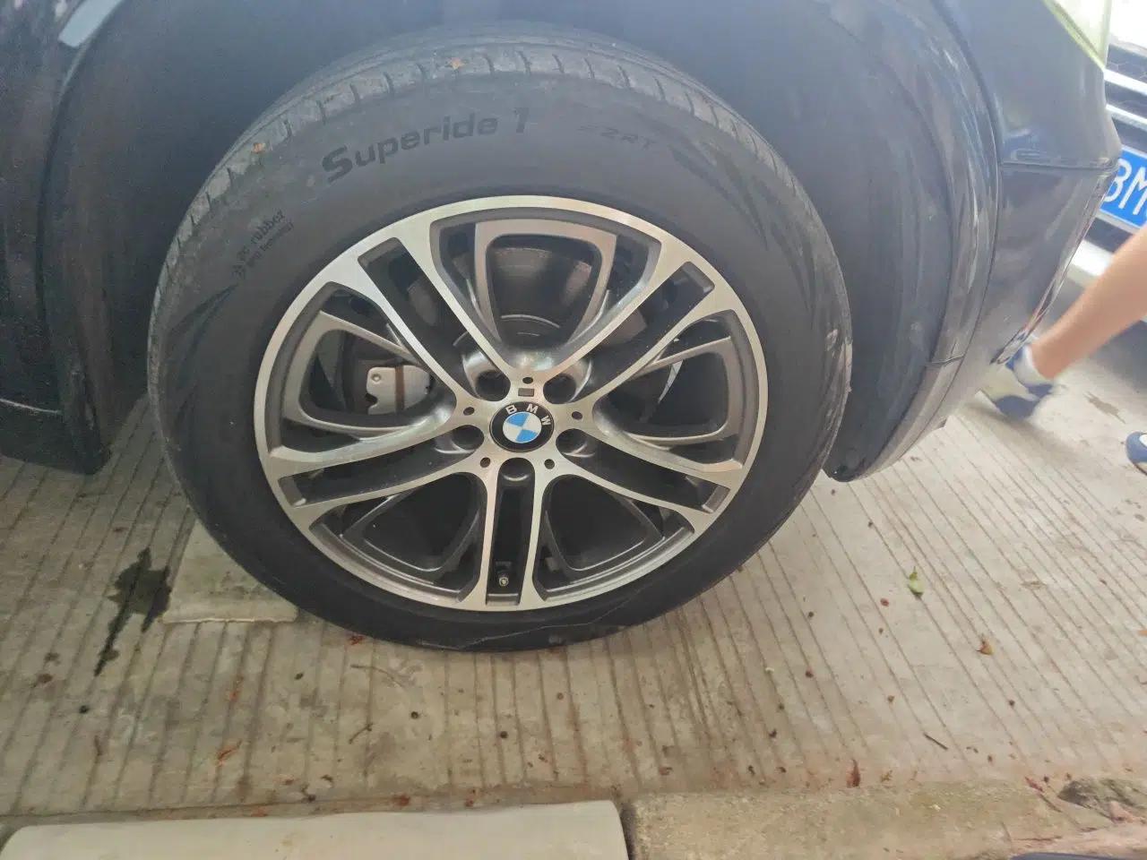BMW X5 2011 xDrive35i M Sport model — миниатюра 8