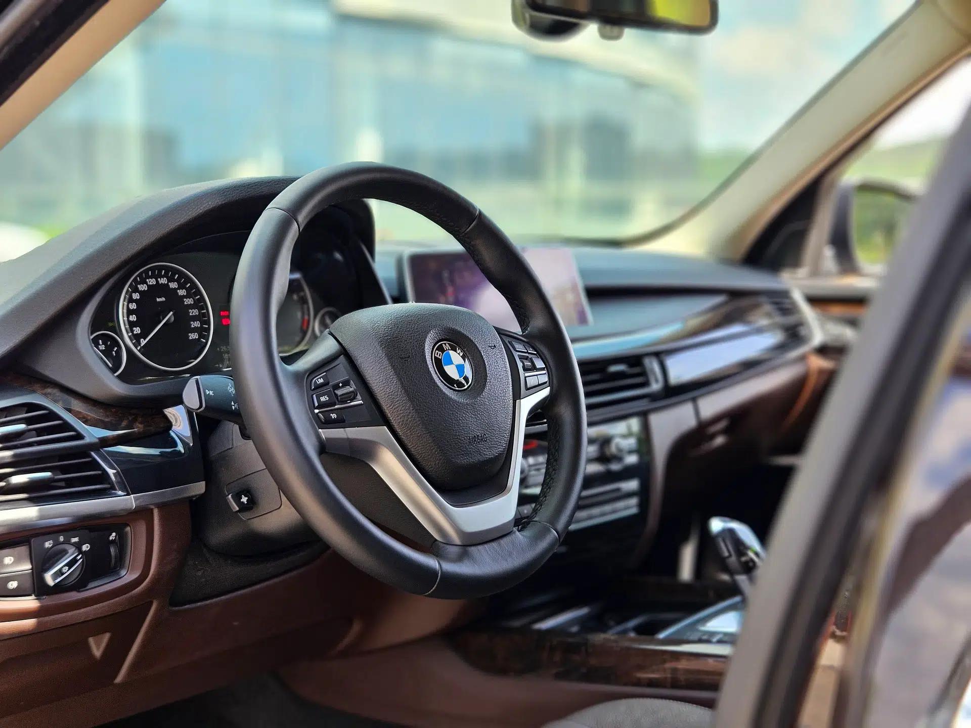 BMW X5 2014 xDrive35i Leading Model — миниатюра 23