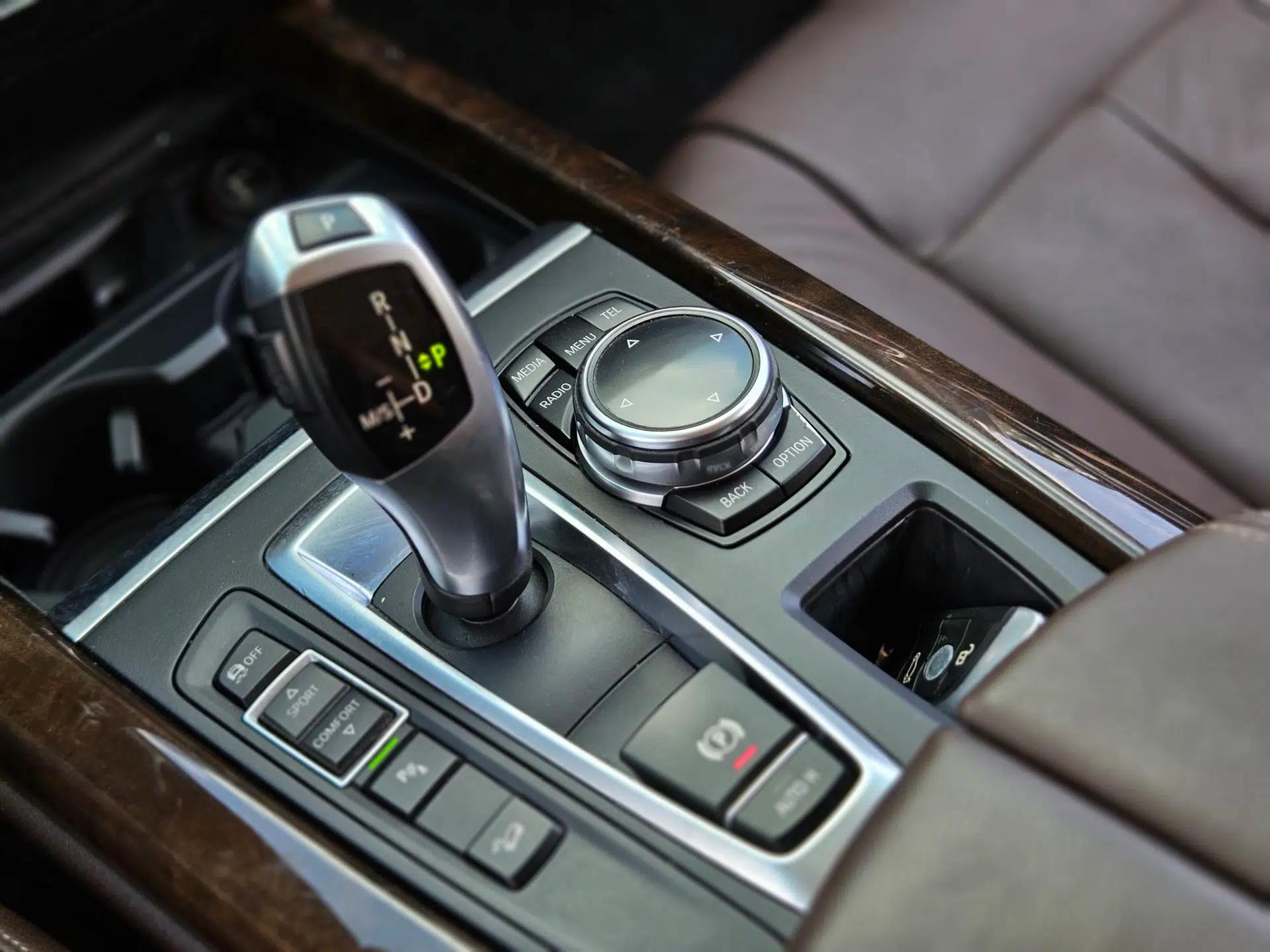 BMW X5 2014 xDrive35i Leading Model — миниатюра 30