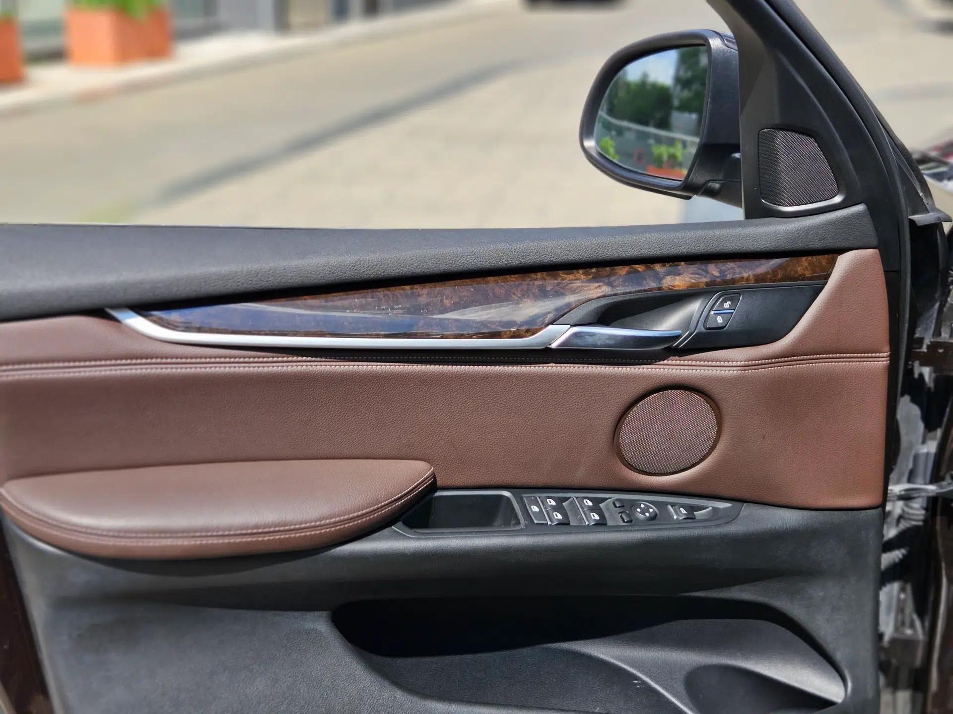 BMW X5 2014 xDrive35i Leading Model — миниатюра 32