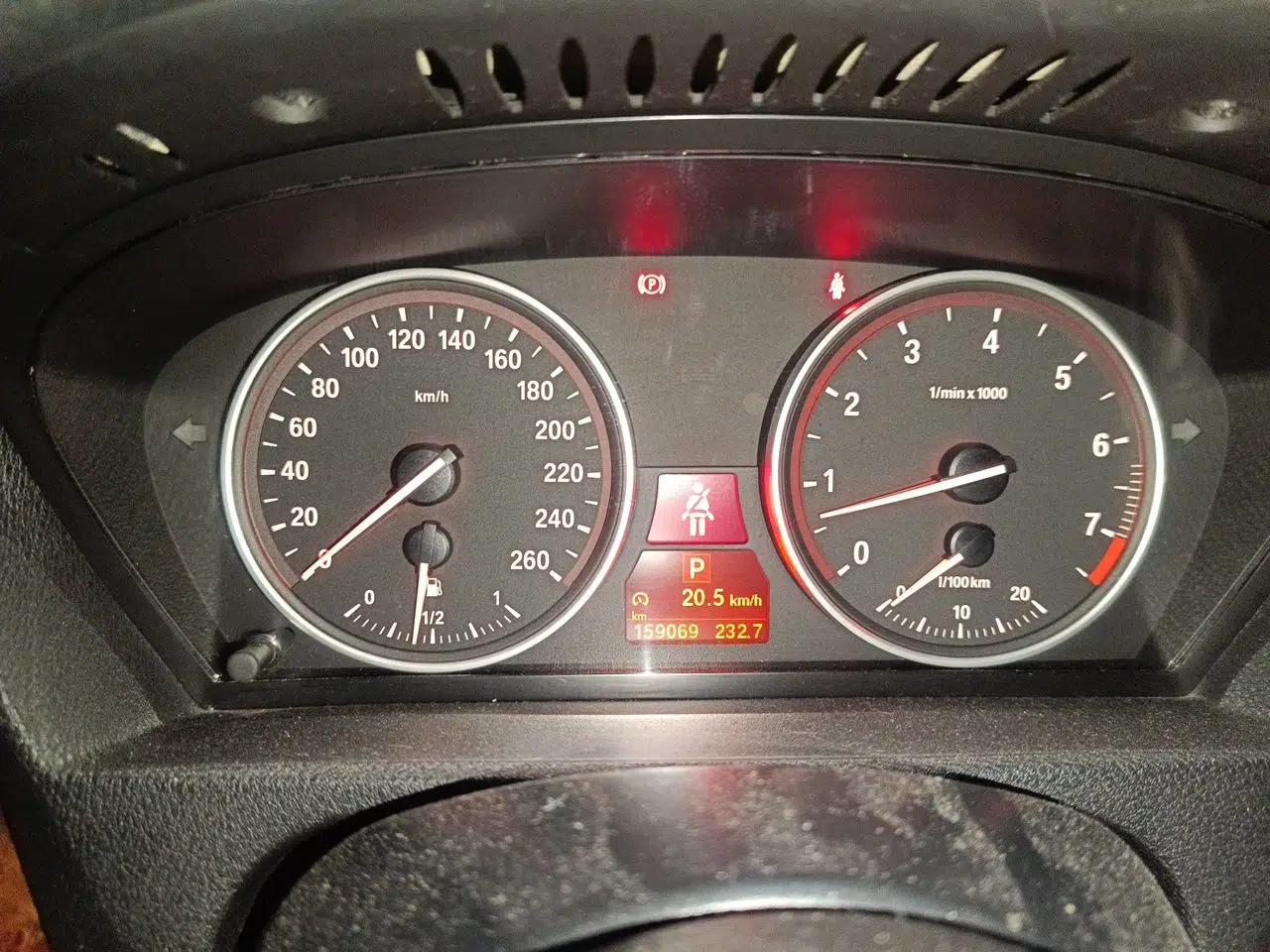 BMW X5 2011 xDrive35i Leading Model — миниатюра 11