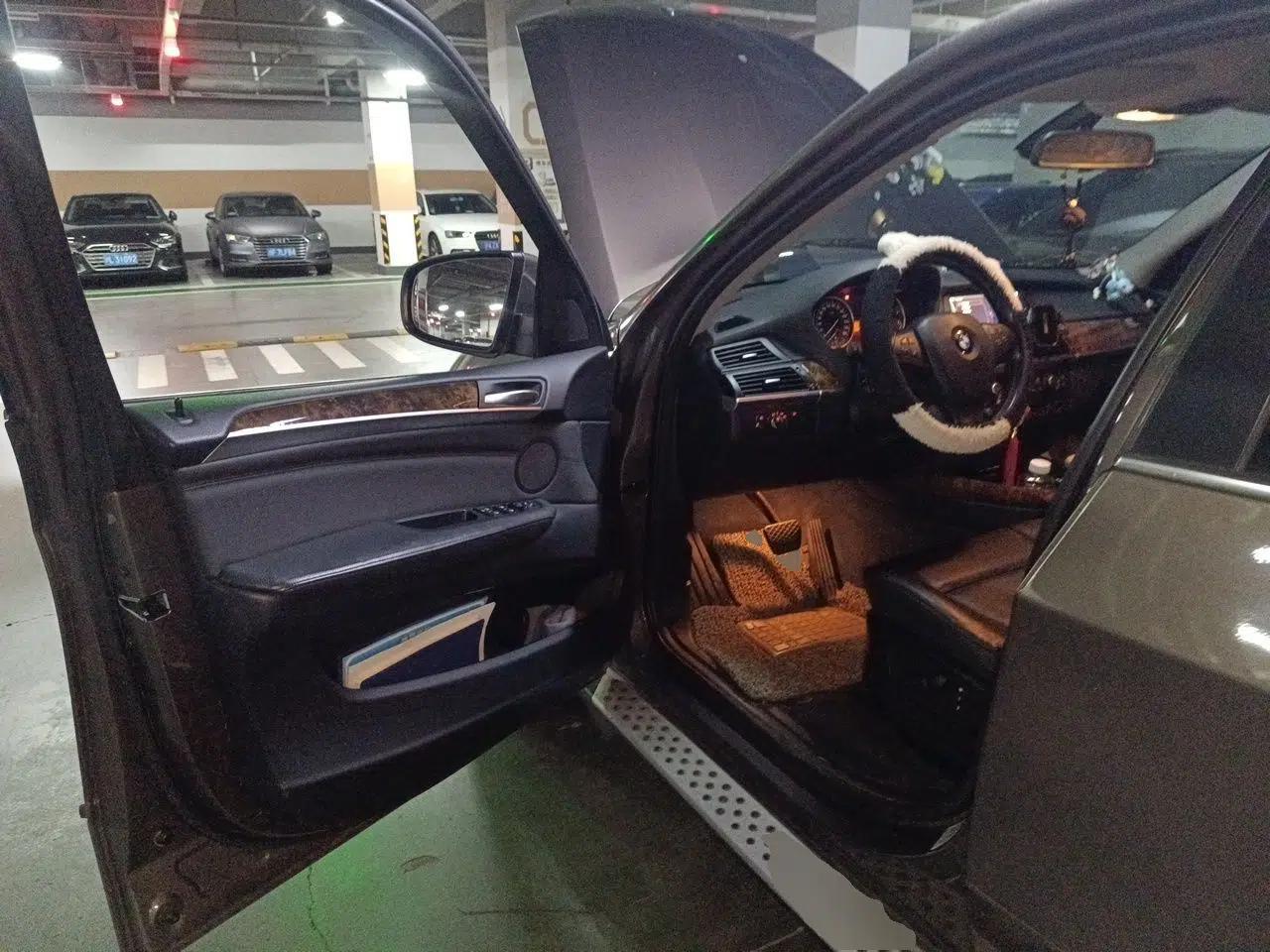 BMW X5 2011 xDrive35i Leading Model — миниатюра 16