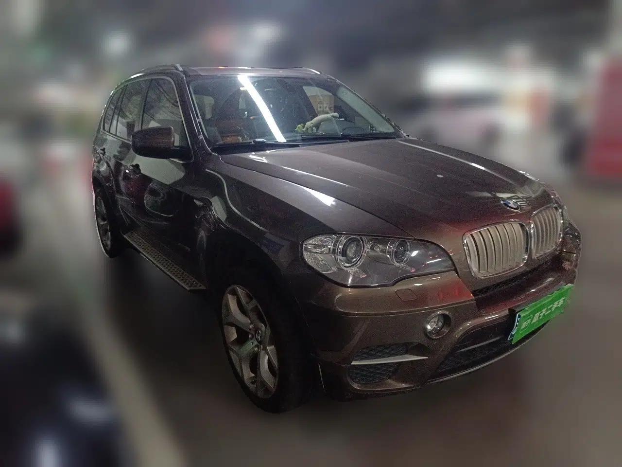 BMW X5 2011 xDrive35i Leading Model — миниатюра 3